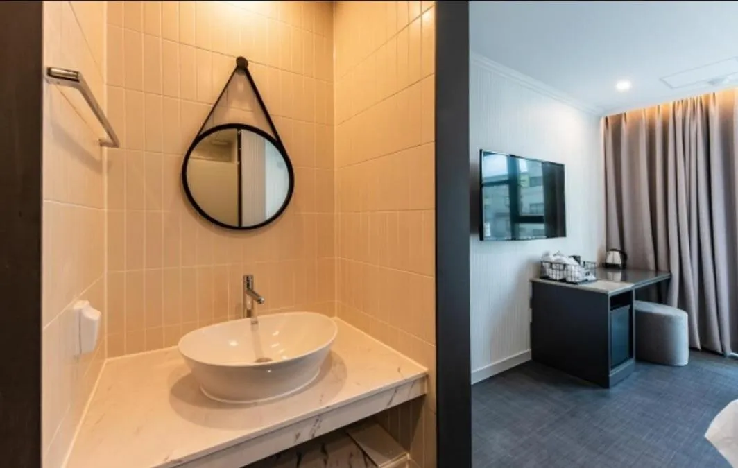 Brown Dot Hotel Deokcheon