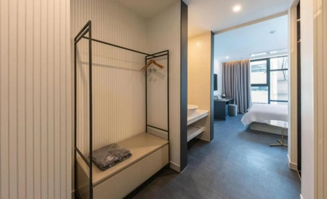 Bed in Brown Dot Hotel Deokcheon