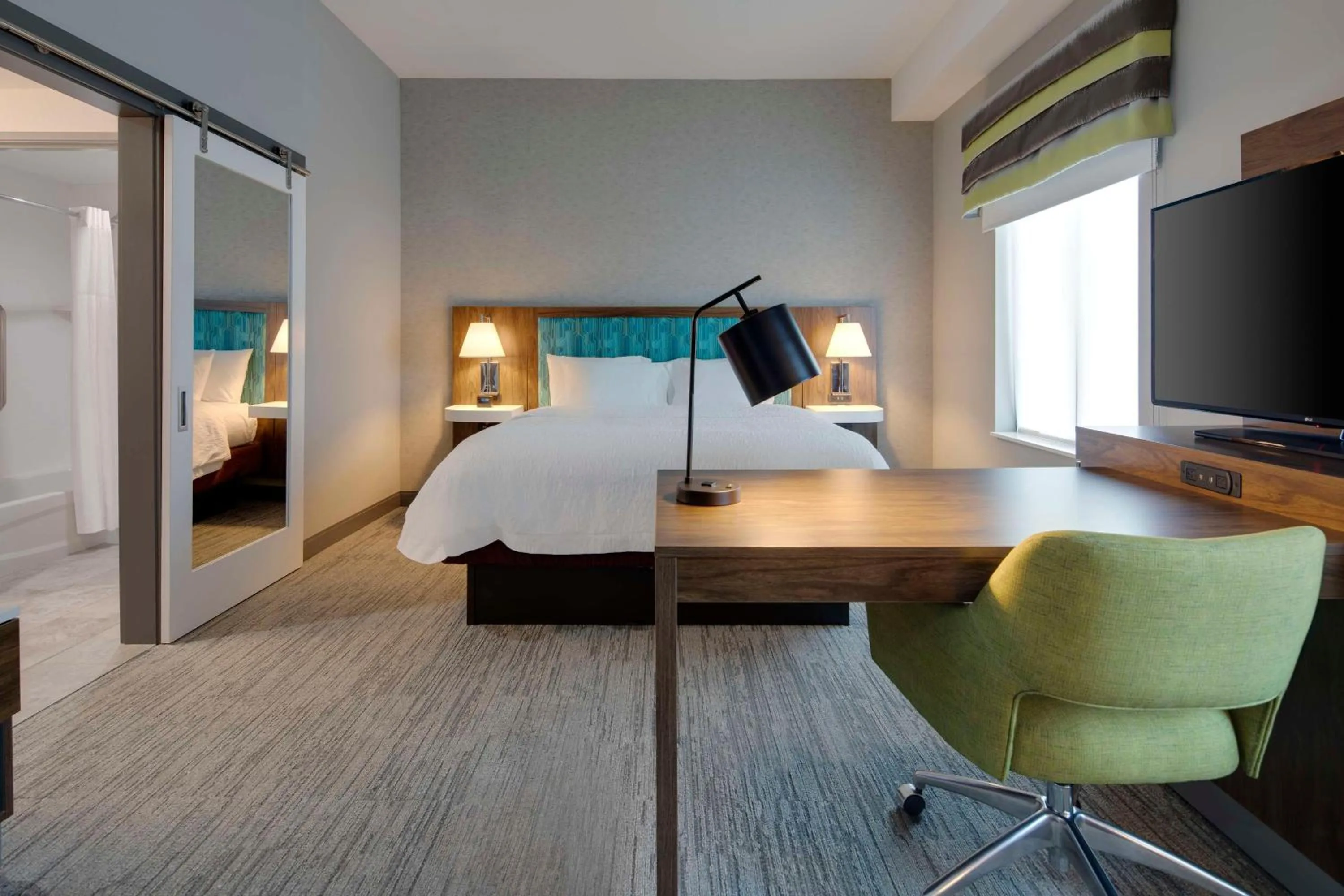 Bedroom, Bed in Hampton Inn & Suites D'Iberville Biloxi