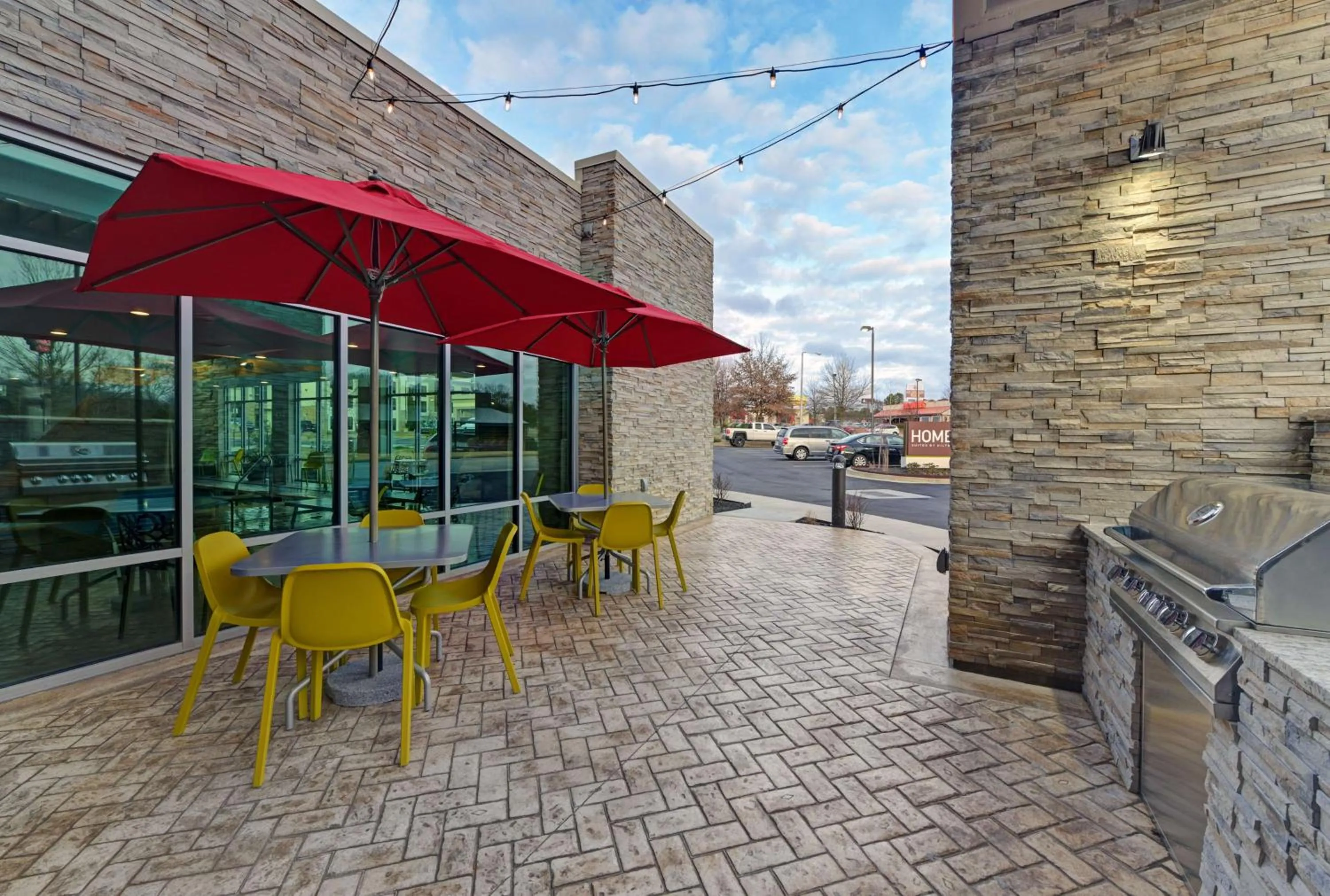 Patio in Home2 Suites By Hilton Memphis Wolfchase Galleria