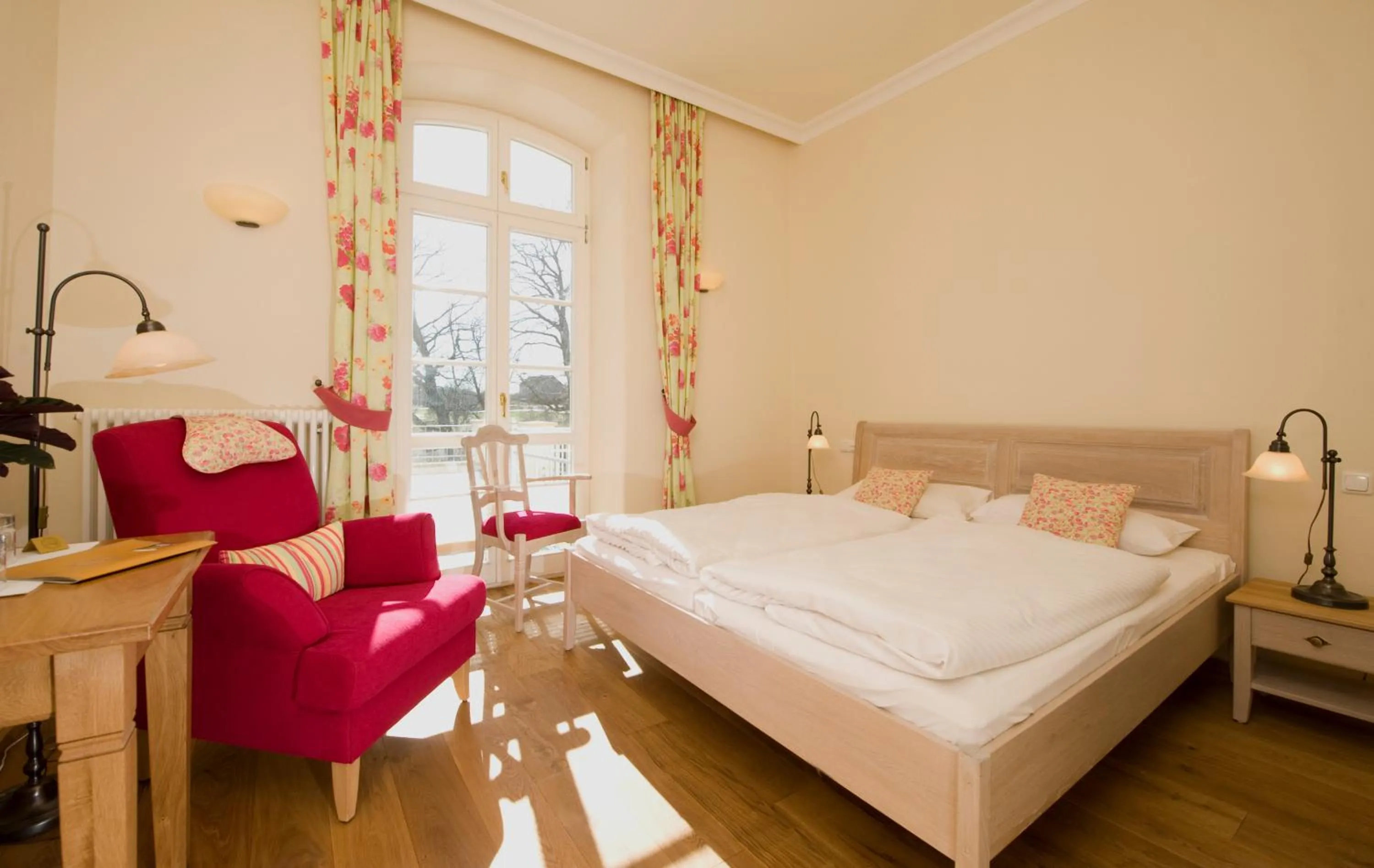 Photo of the whole room, Bed in Hotel Gutshaus Parin - Bio- und Gesundheitshotel