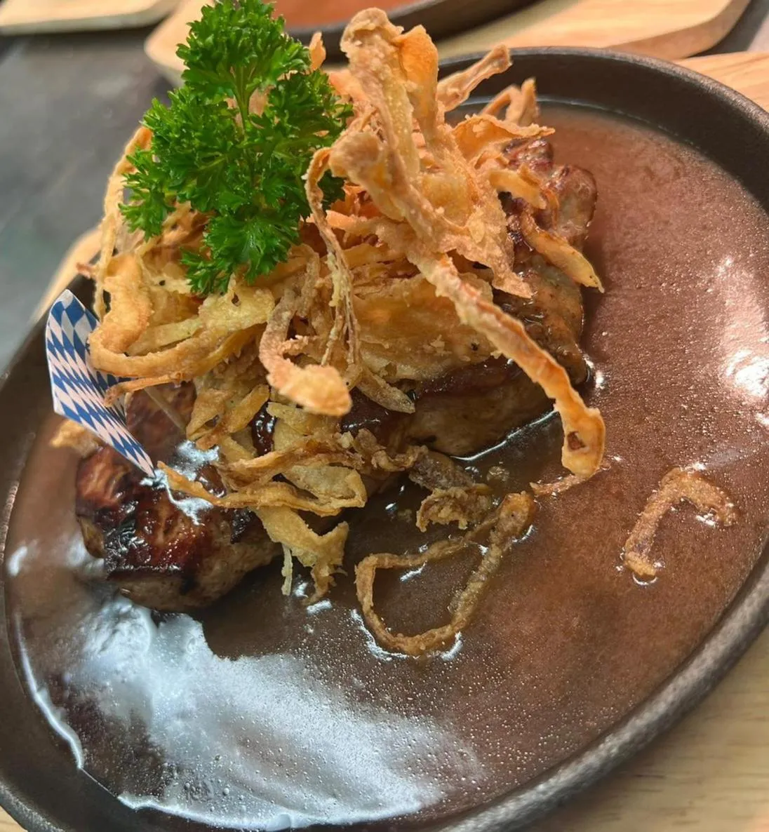 Restaurant/places to eat in Gasthof zur Sonne