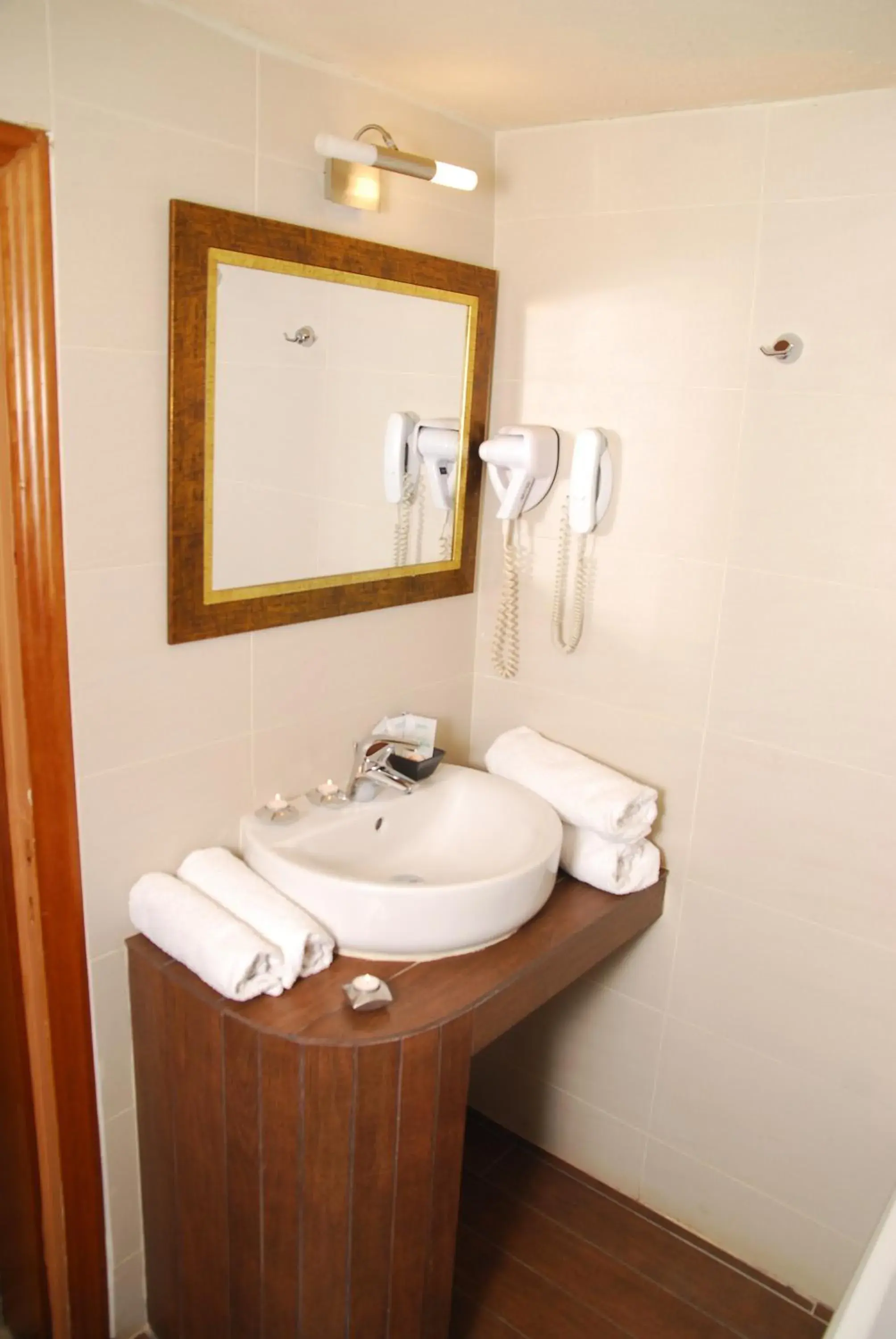 Double or Twin Room in Paris Hotel Double or Twin Room in Paris Hotel