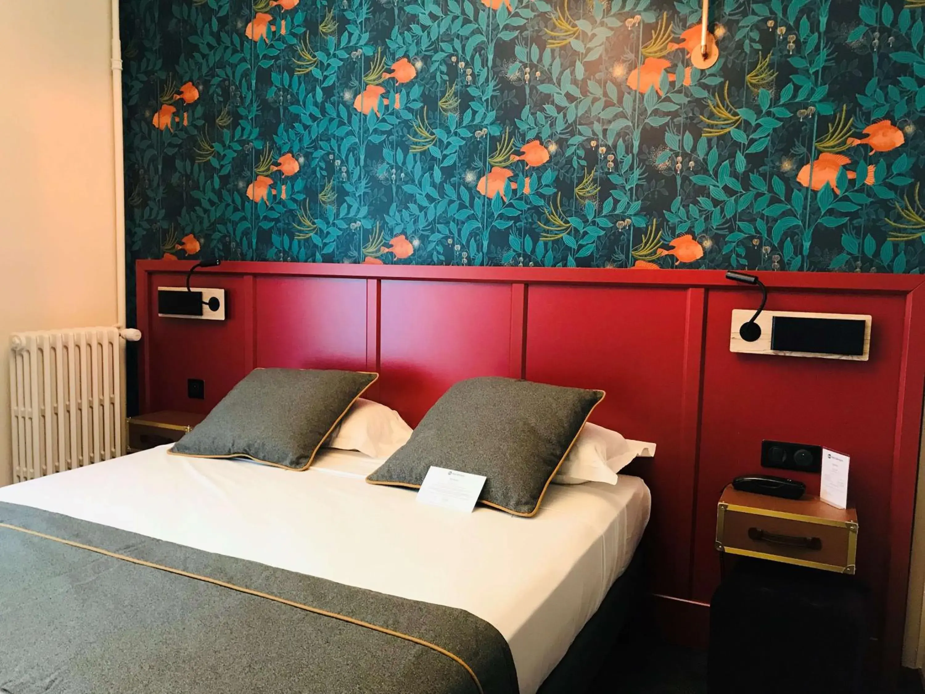 Bed in Best Western Hotel Graslin Bed in Best Western Hotel Graslin