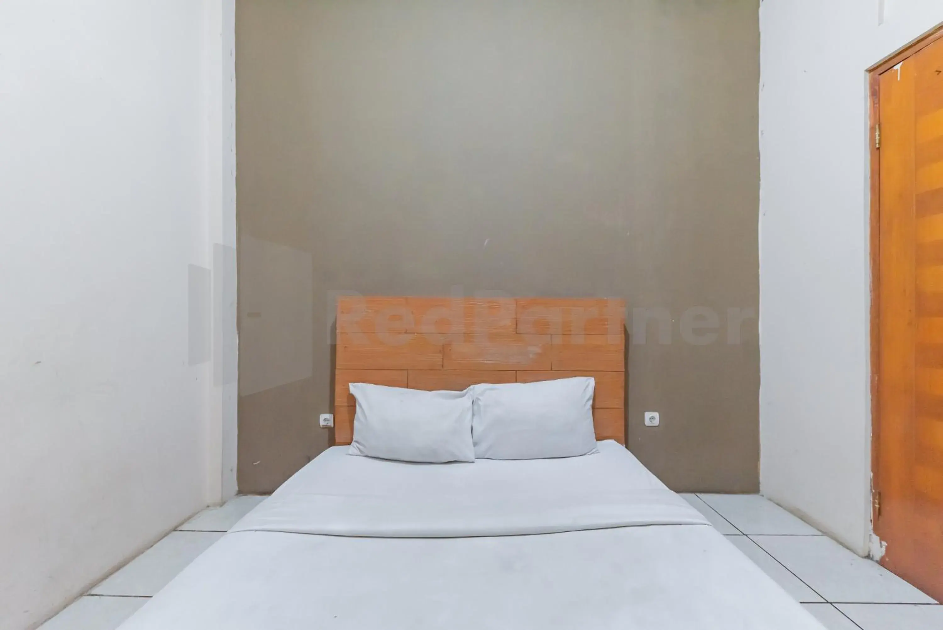 Bed in Wisma Alamanda RedPartner Bed in Wisma Alamanda RedPartner