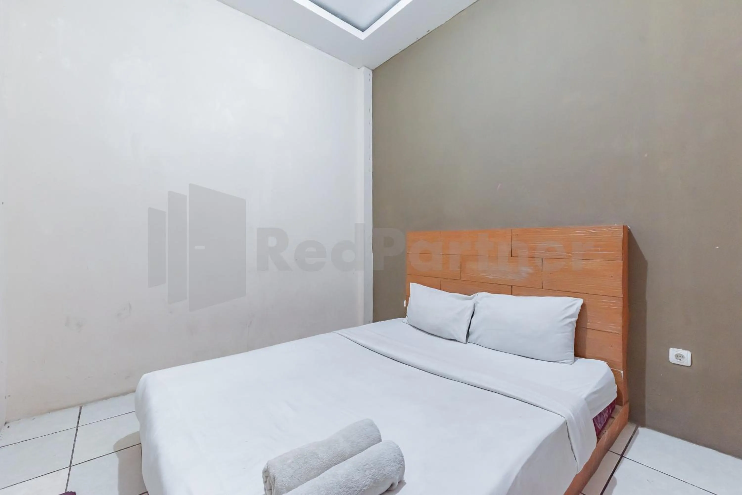 Bed in Wisma Alamanda RedPartner