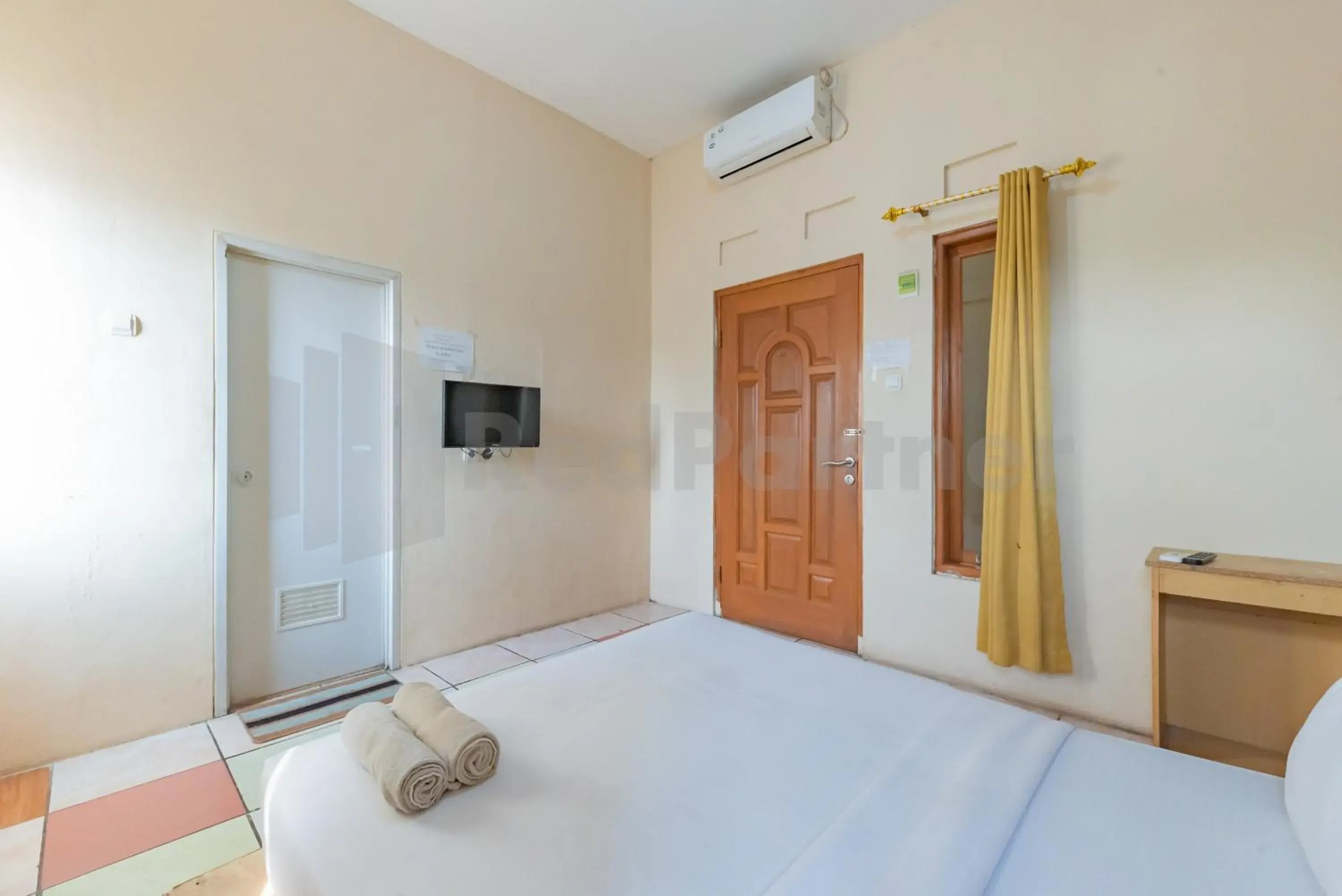 Bed in Wisma Alamanda RedPartner Bed in Wisma Alamanda RedPartner