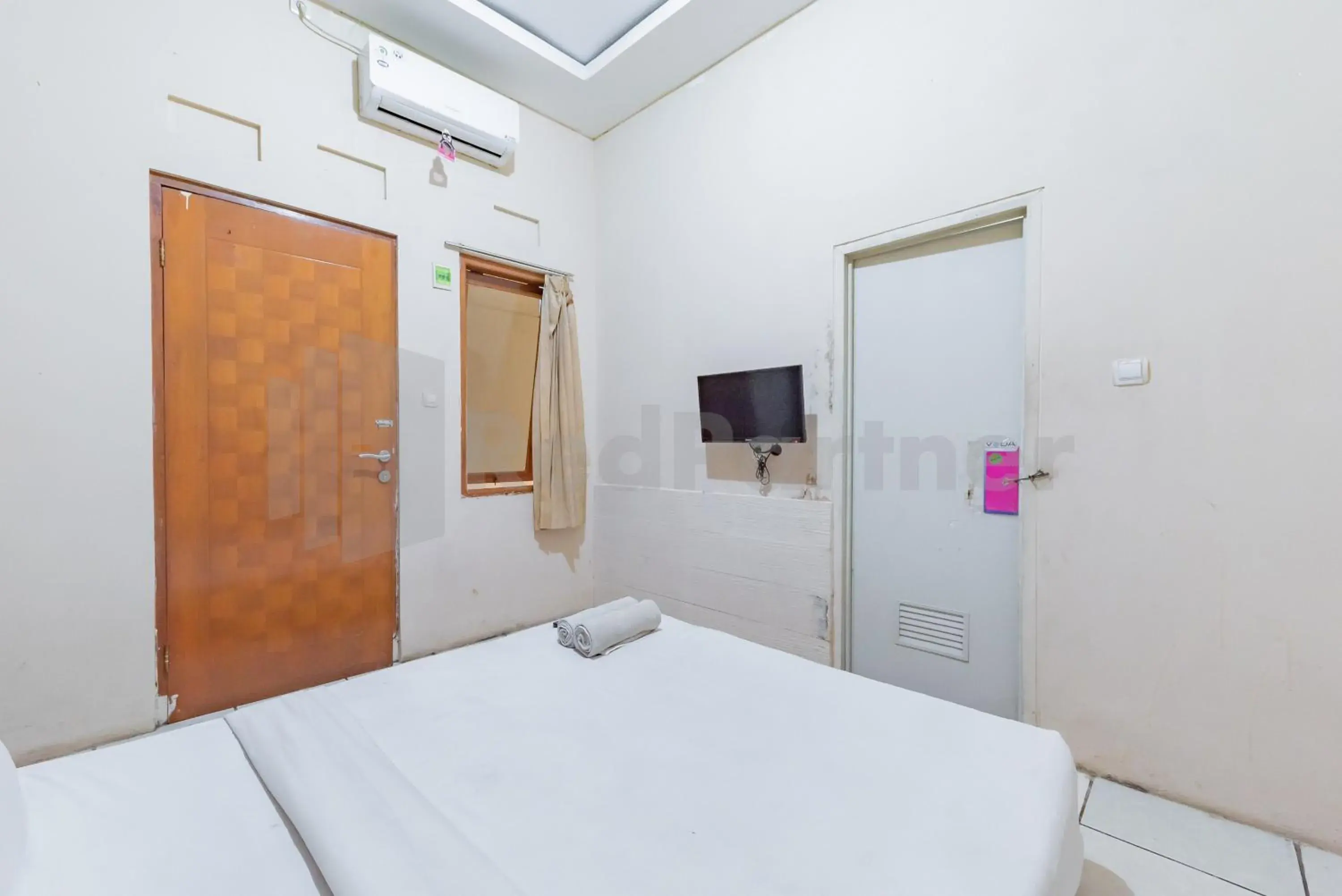 Bed in Wisma Alamanda RedPartner Bed in Wisma Alamanda RedPartner