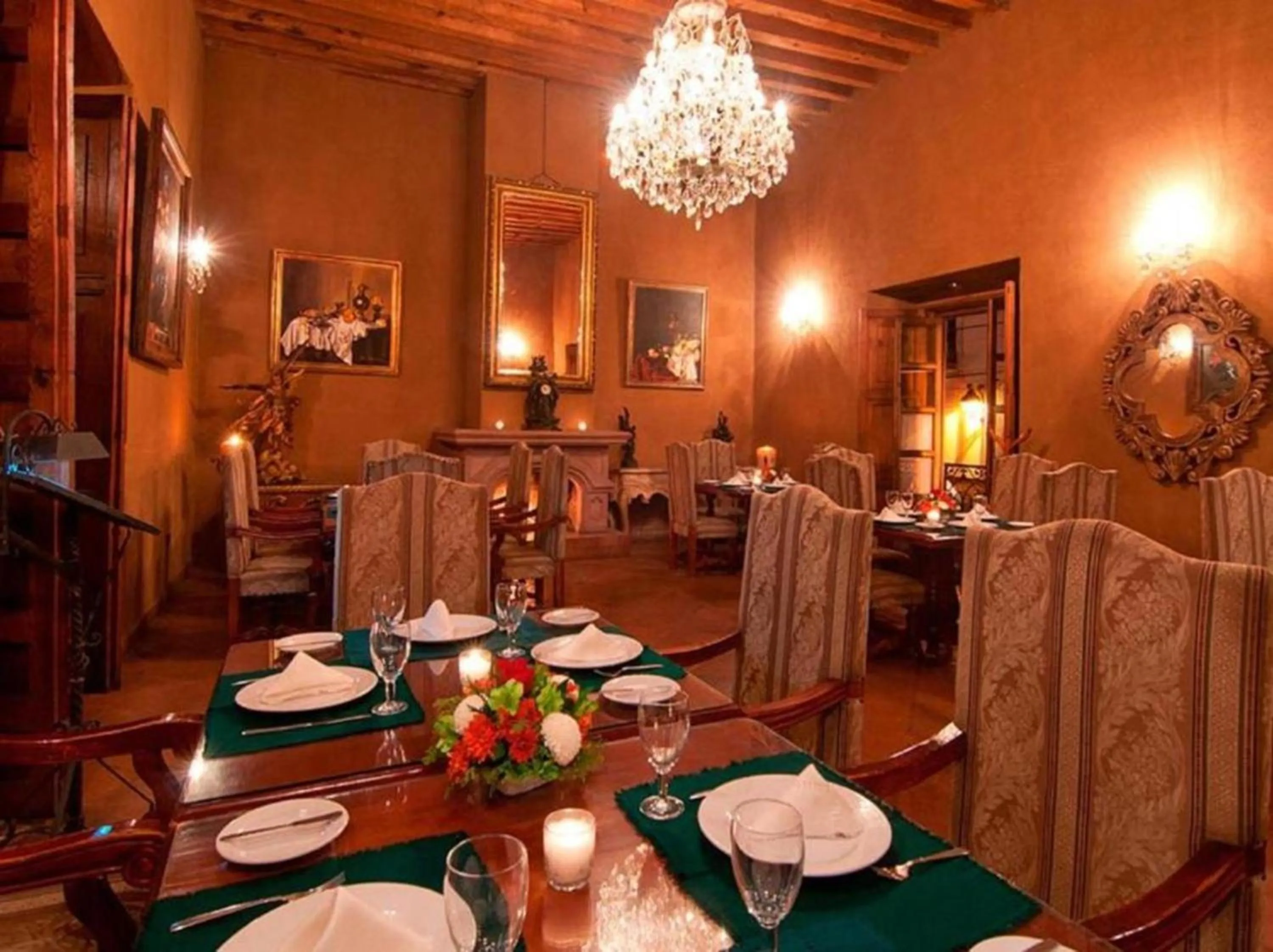 Restaurant/places to eat in Mansion de los Sueños