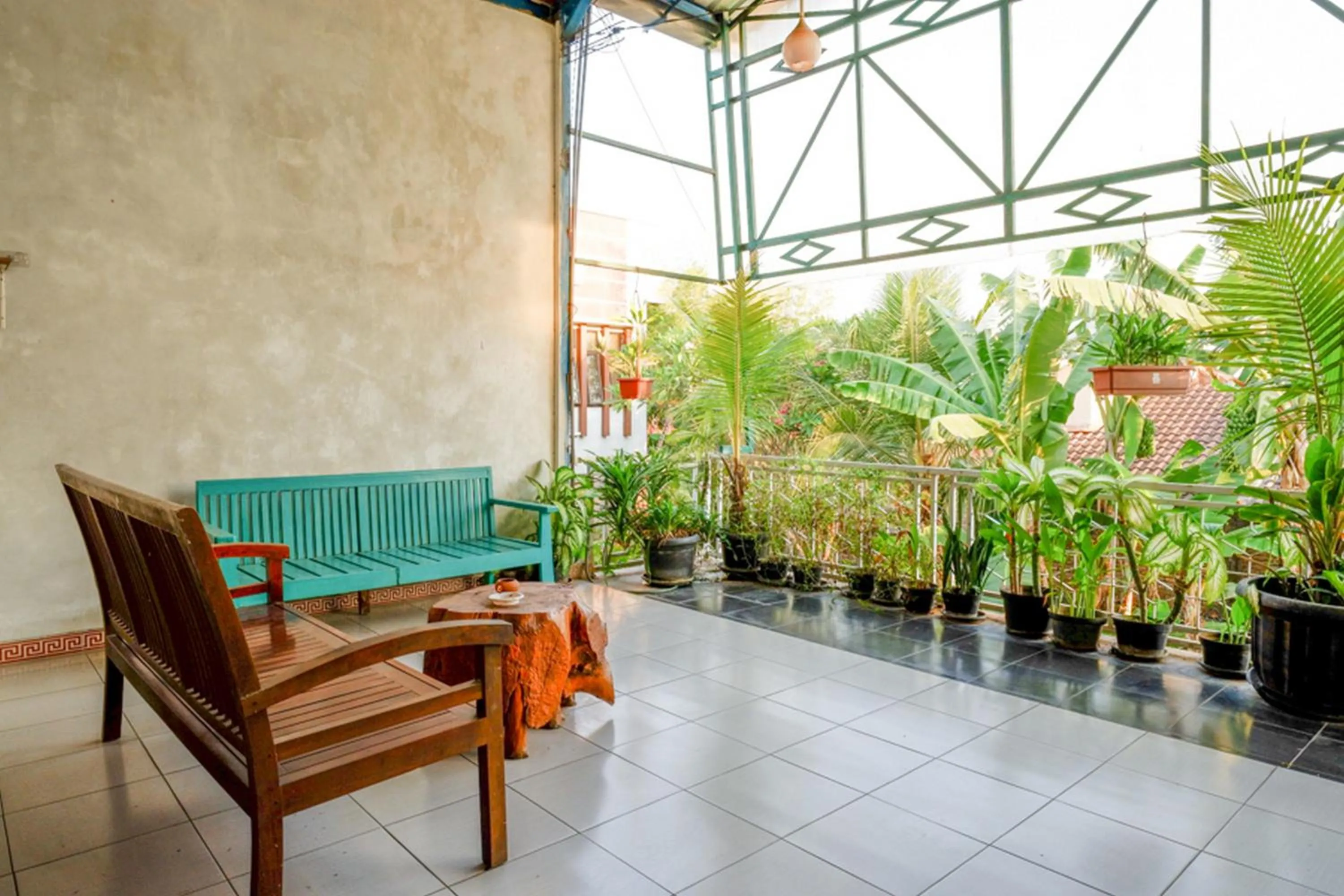 Patio in RedDoorz Syariah near Menara Kudus