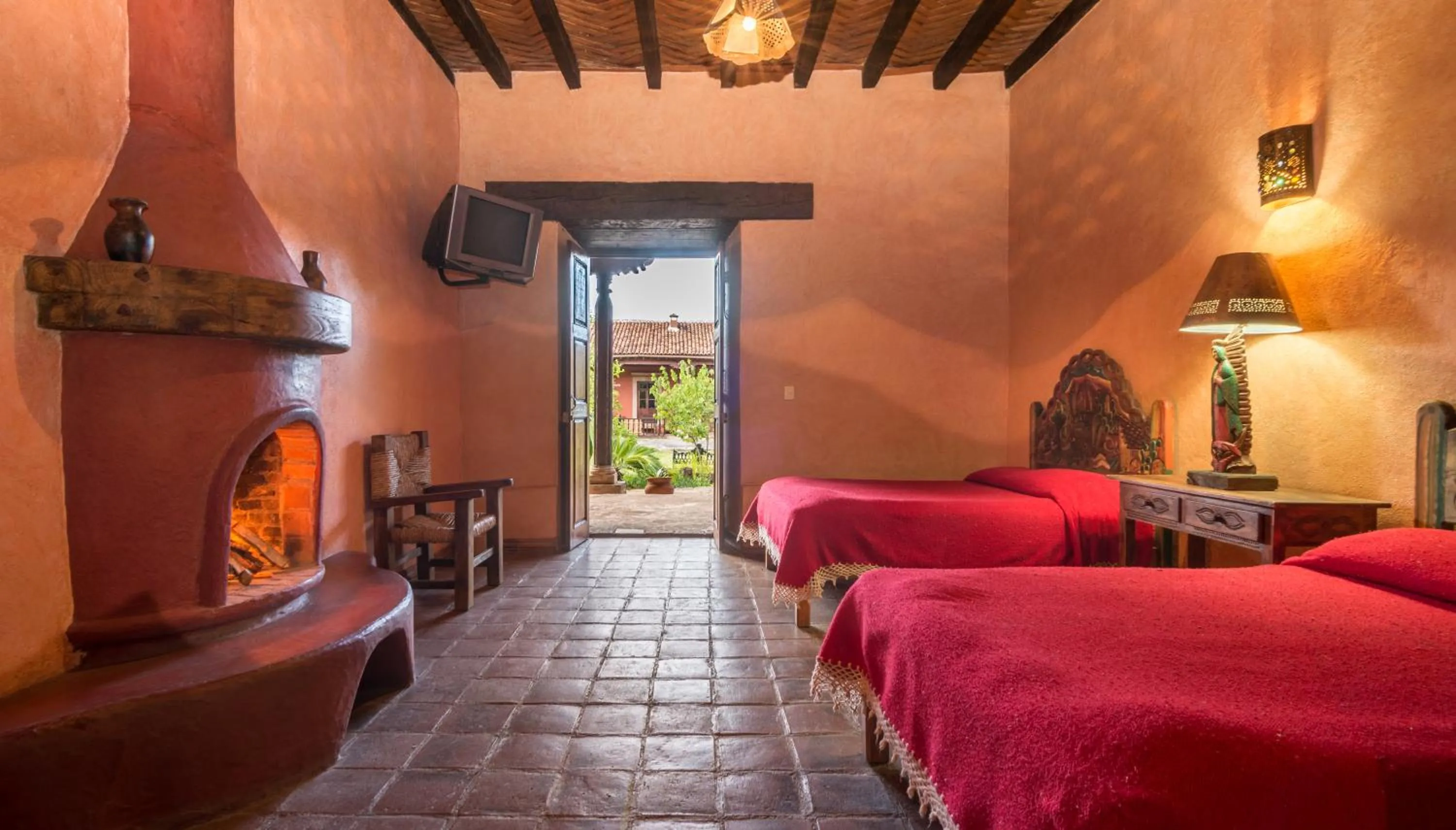 Bed in Meson de San Antonio