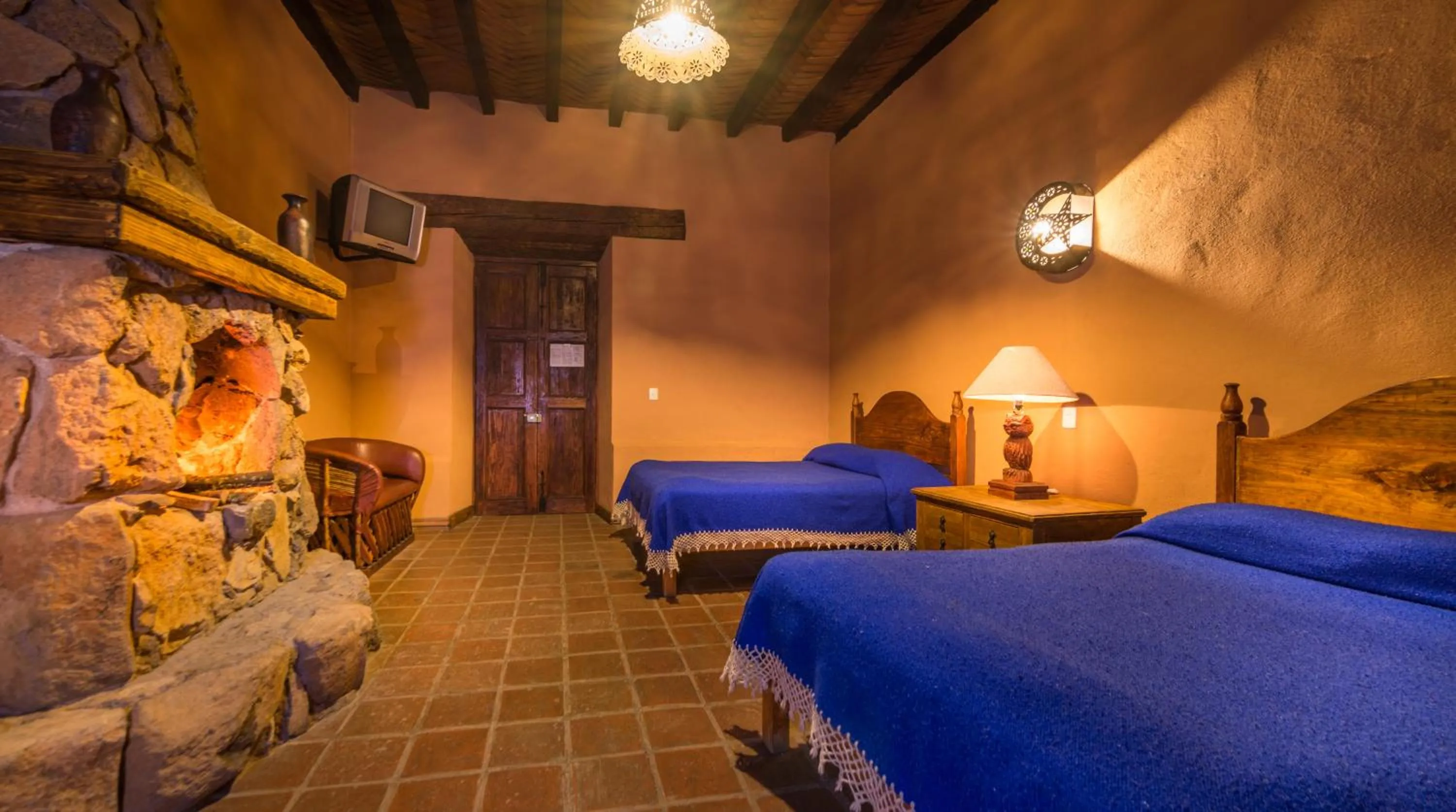 Bed in Meson de San Antonio