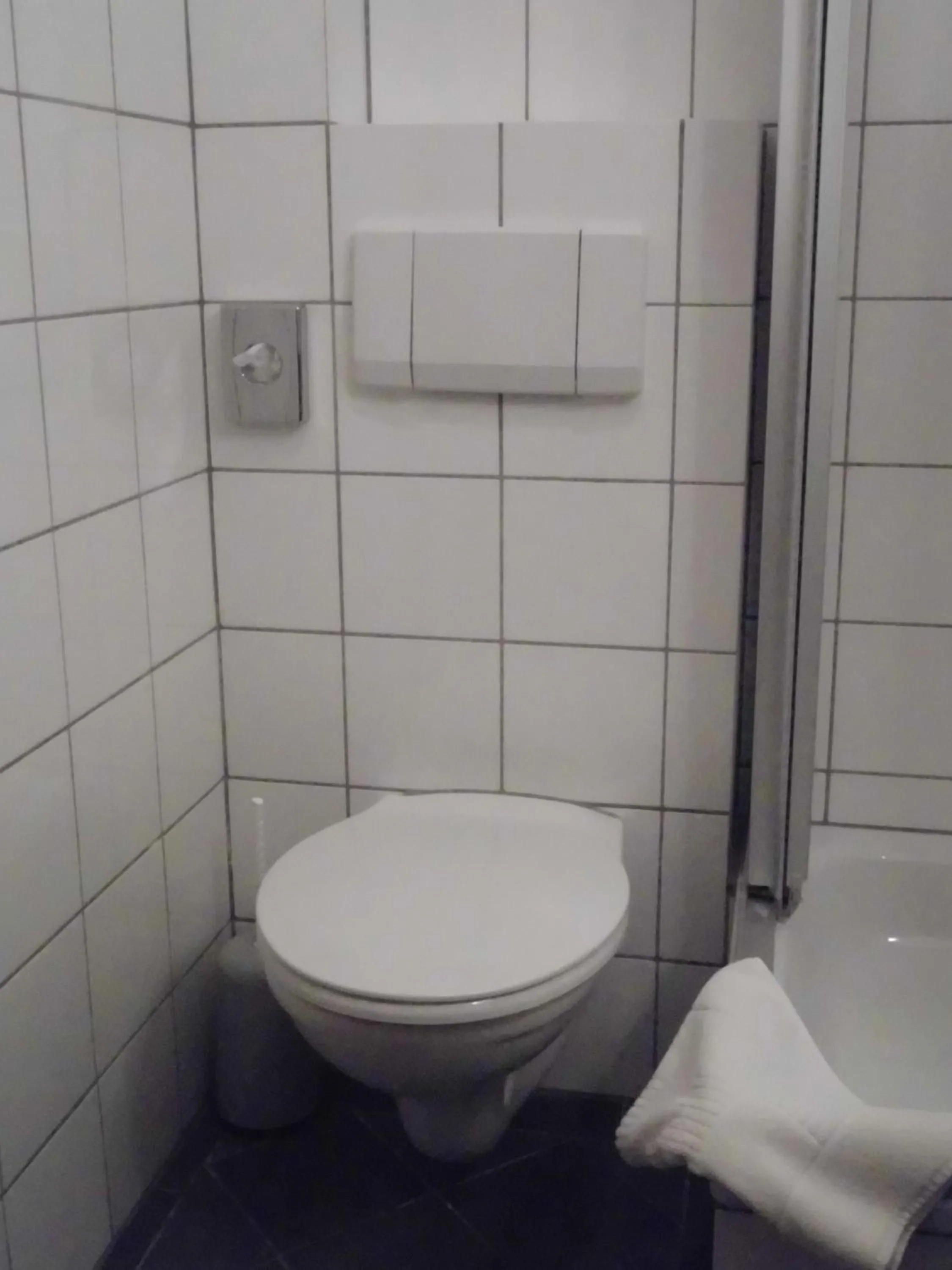 Bathroom in Hotel Haus Hellhohl Garni