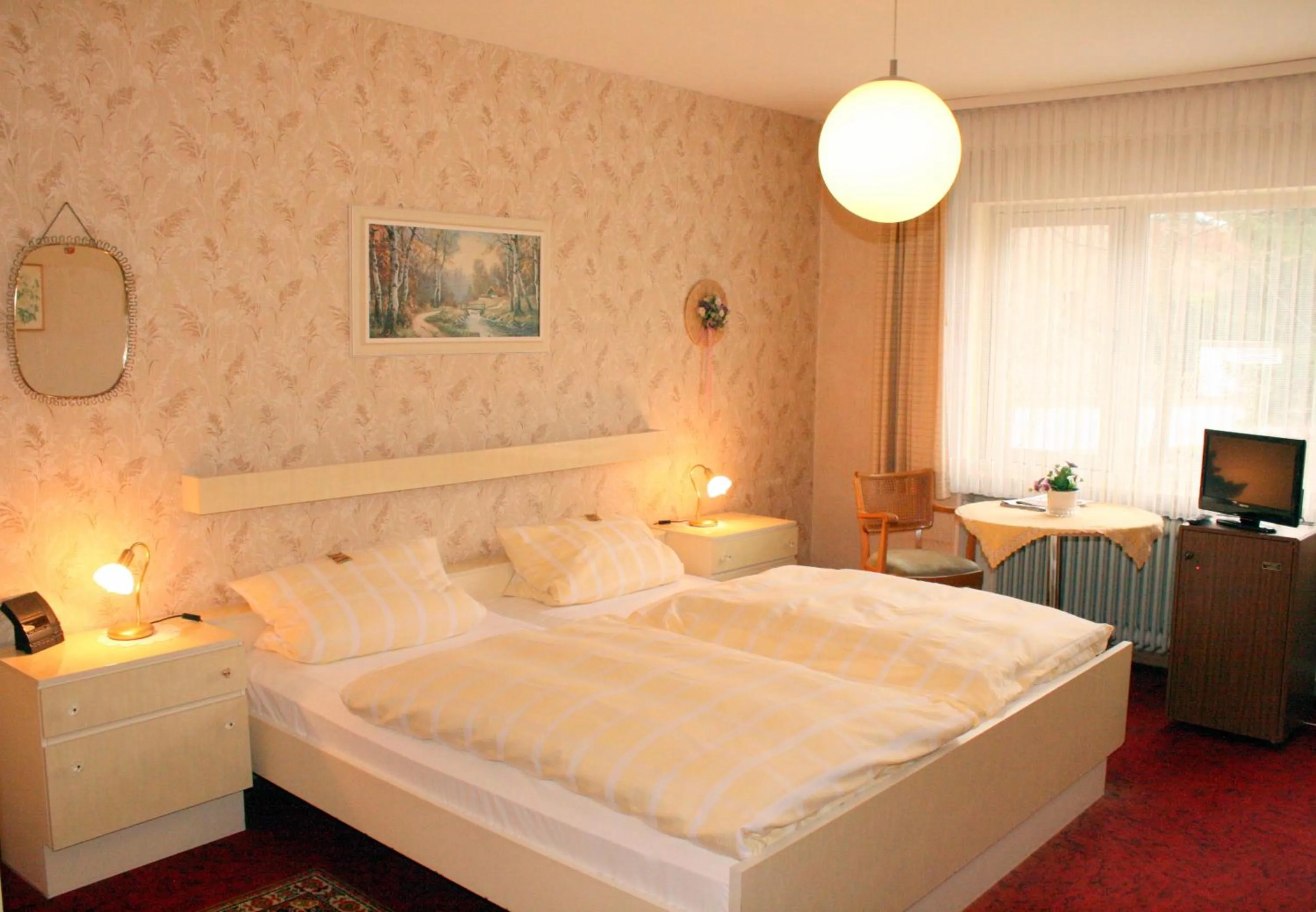 Photo of the whole room, Bed in Hotel Haus Hellhohl Garni