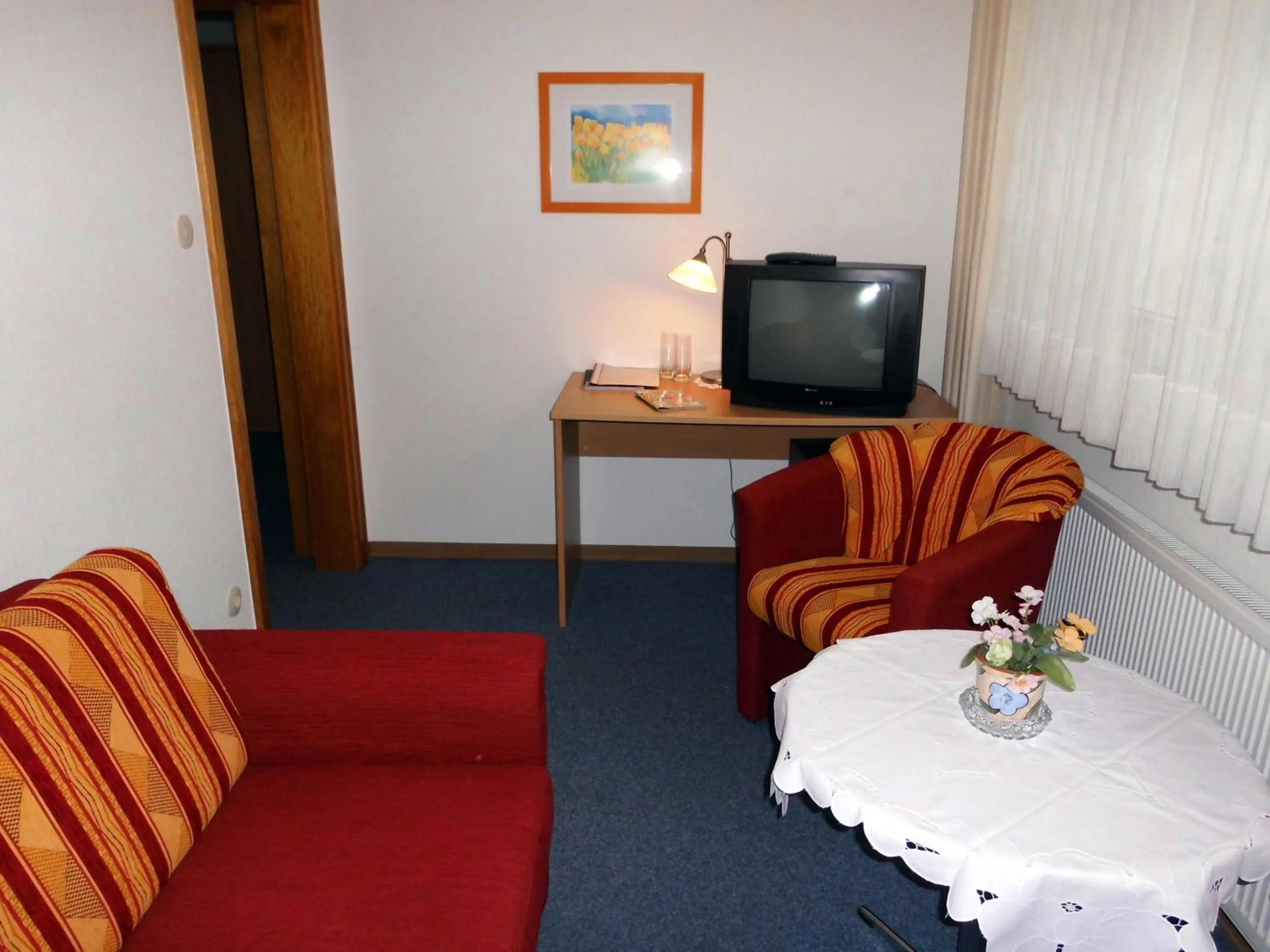 Photo of the whole room in Hotel Haus Hellhohl Garni
