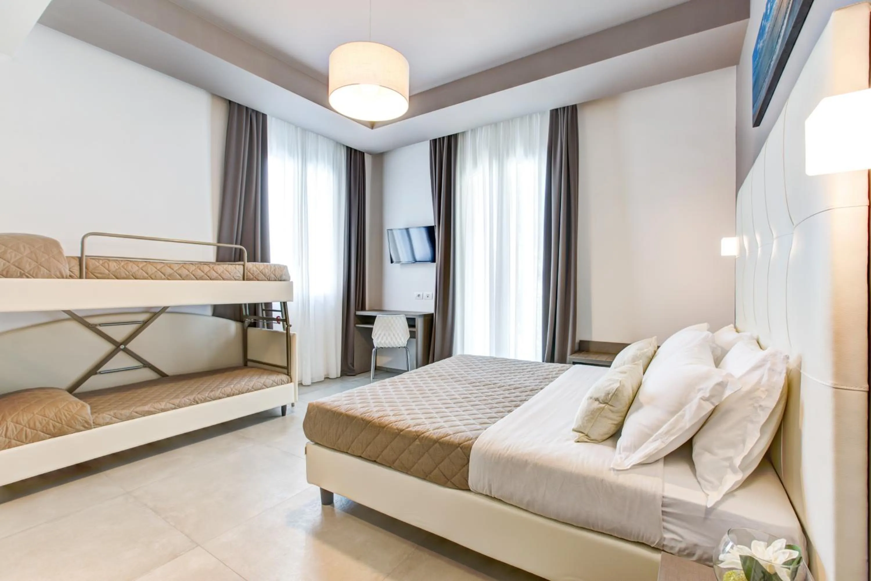 Bed in Hotel Villa Augustea