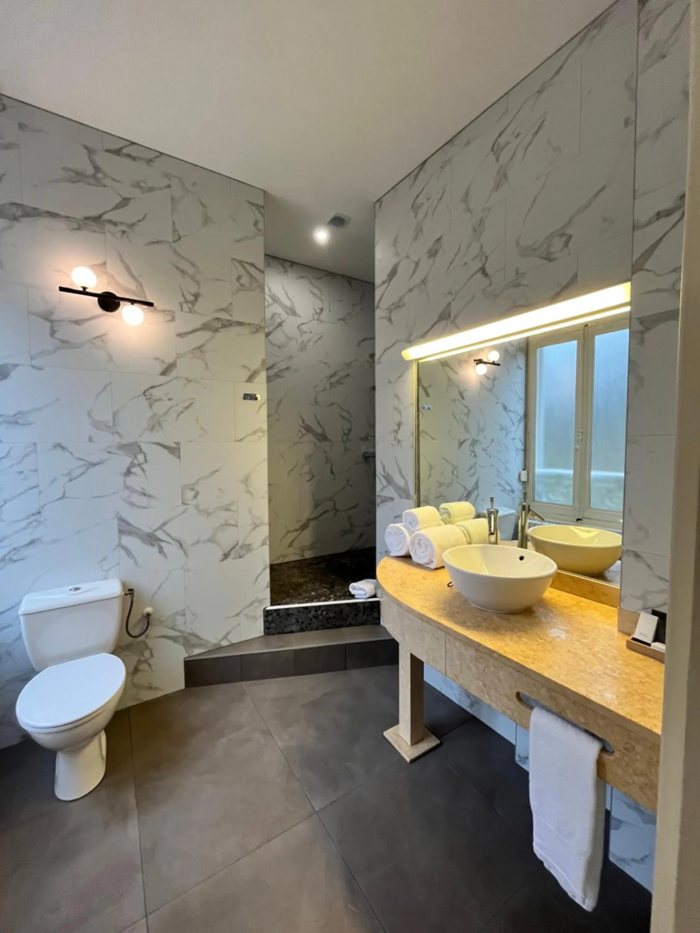 Bathroom in Château de La Dame Blanche - Logis