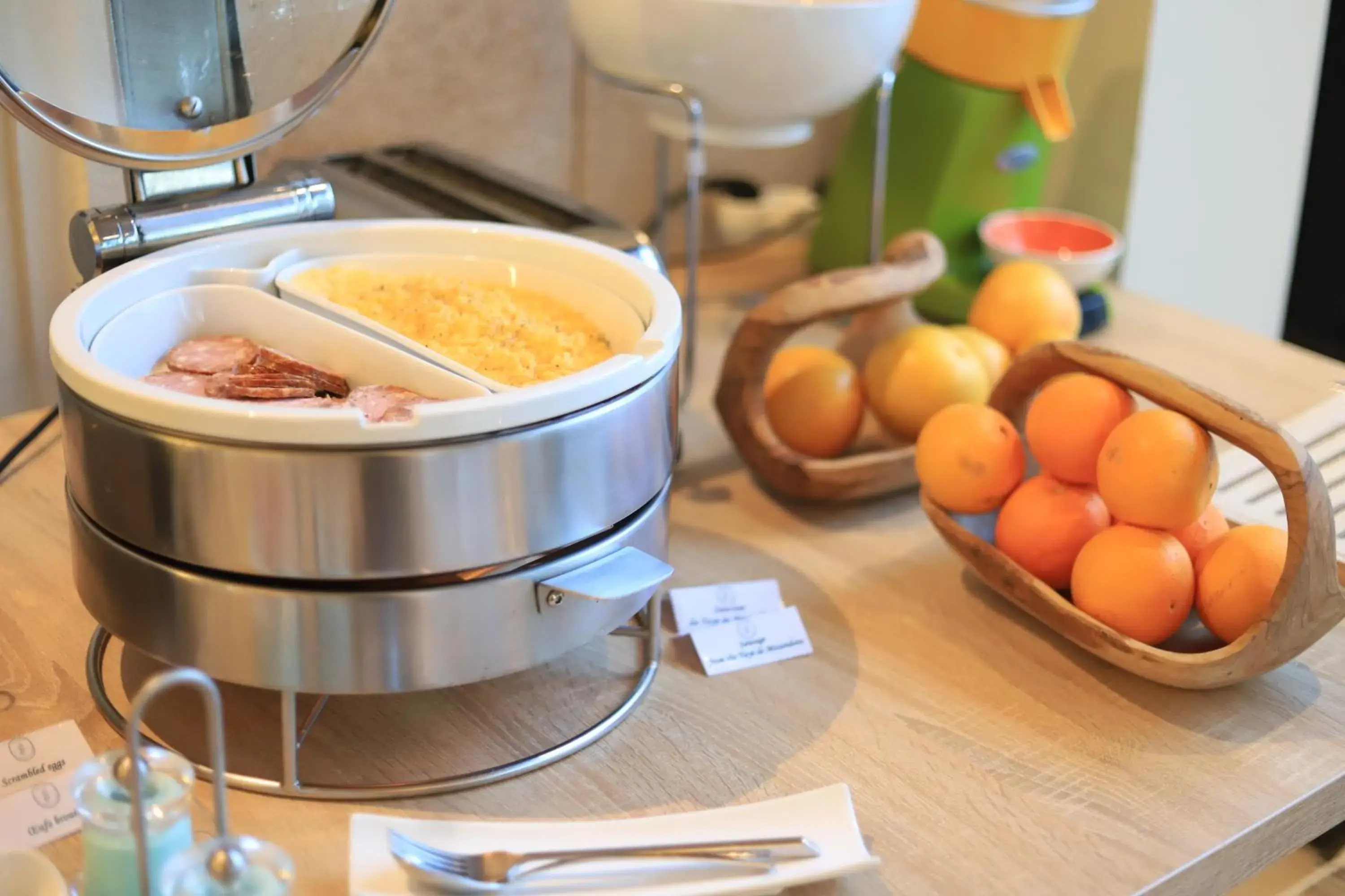 Breakfast in Château de La Dame Blanche - Logis Breakfast in Château de La Dame Blanche - Logis