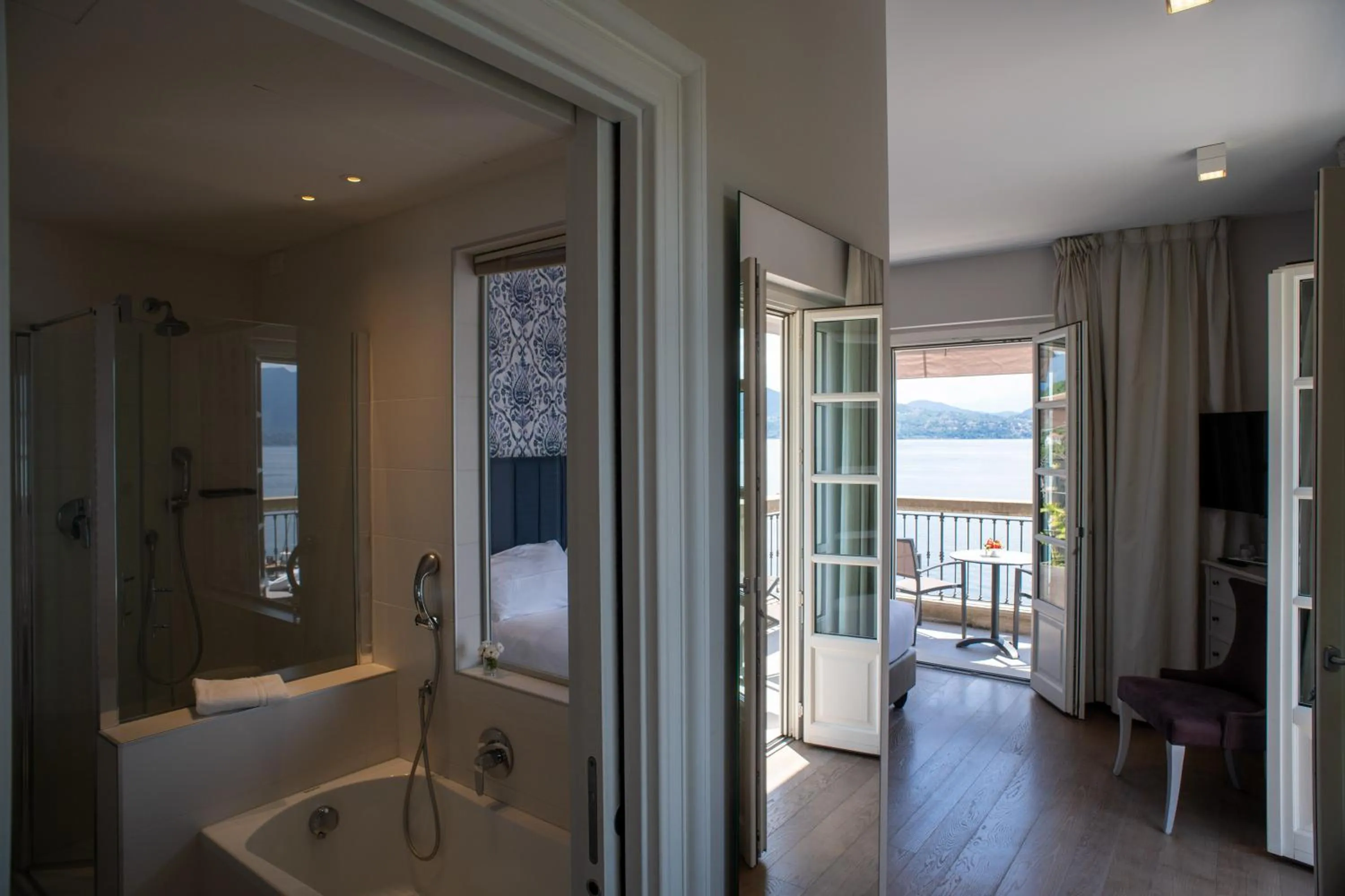 Bathroom in Park Hotel Italia