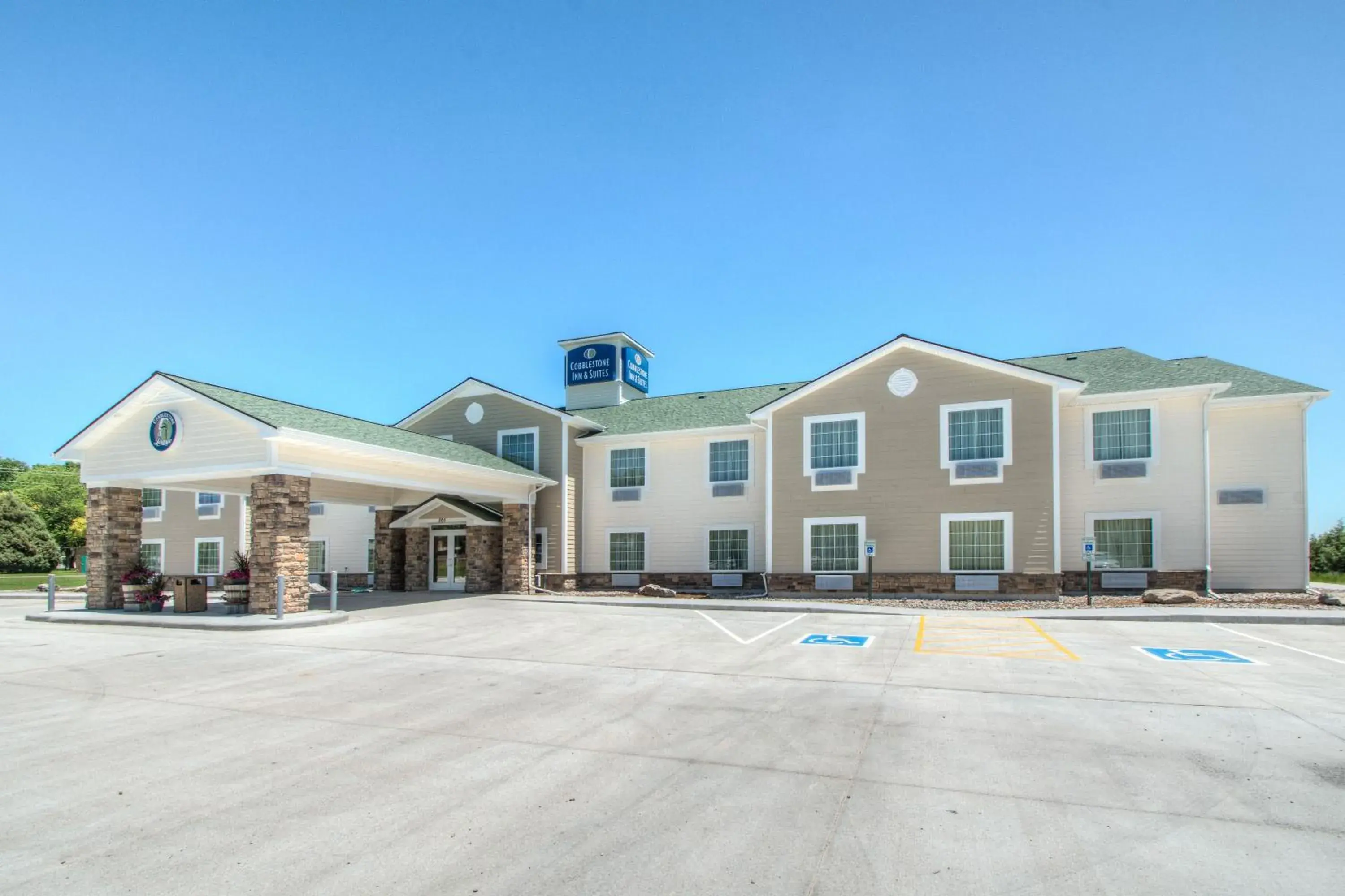 Facade/entrance in Cobblestone Inn & Suites - Holyoke Facade/entrance in Cobblestone Inn & Suites - Holyoke