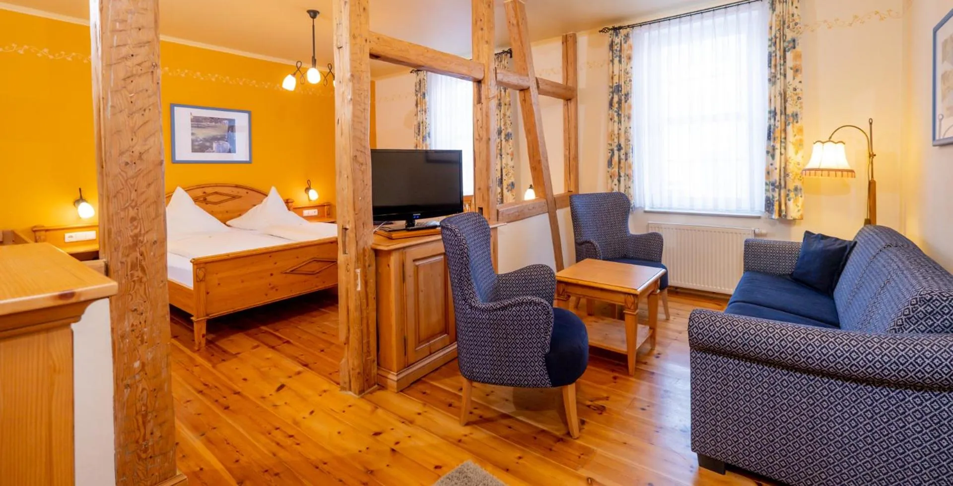 Photo of the whole room, Bed in Harzhotel Zum Prinzen