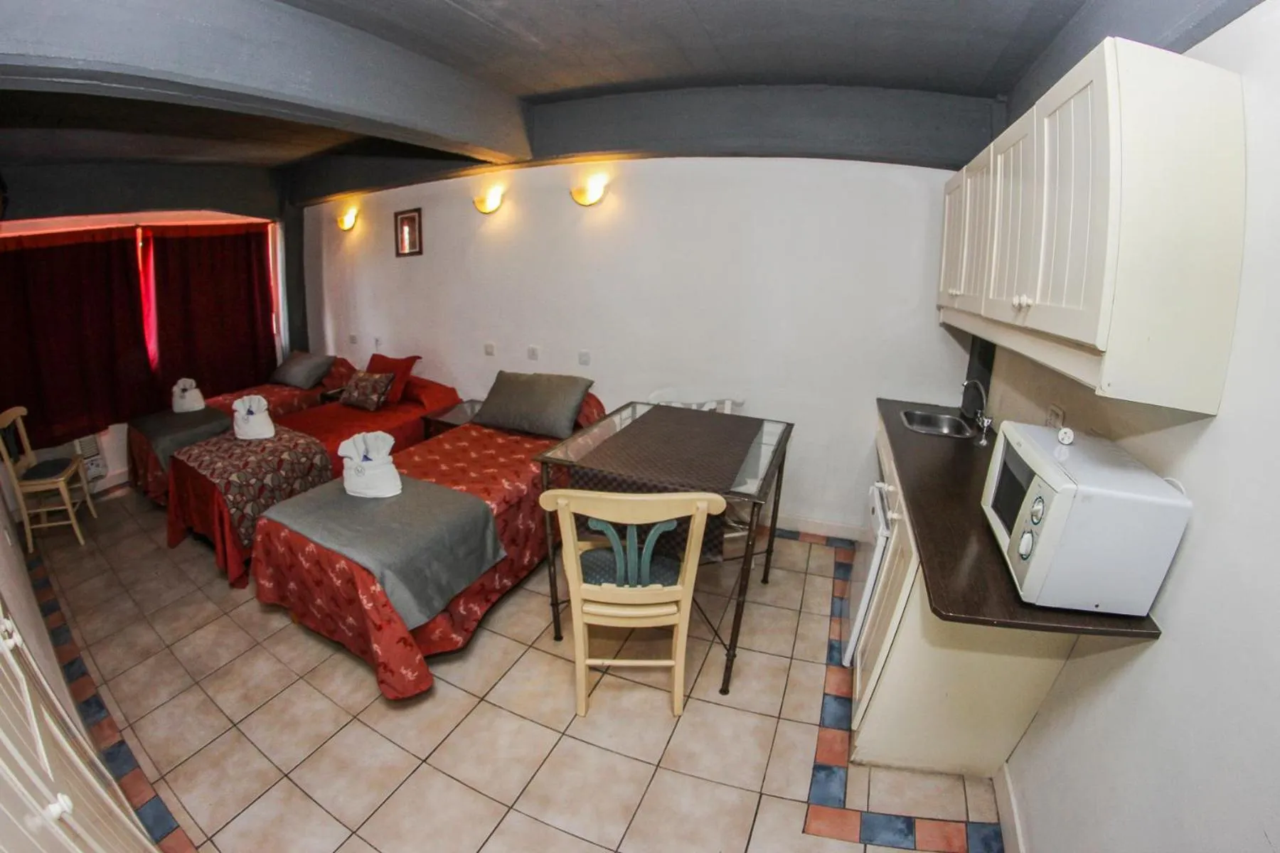 Coffee/tea facilities in Plaza Milenium