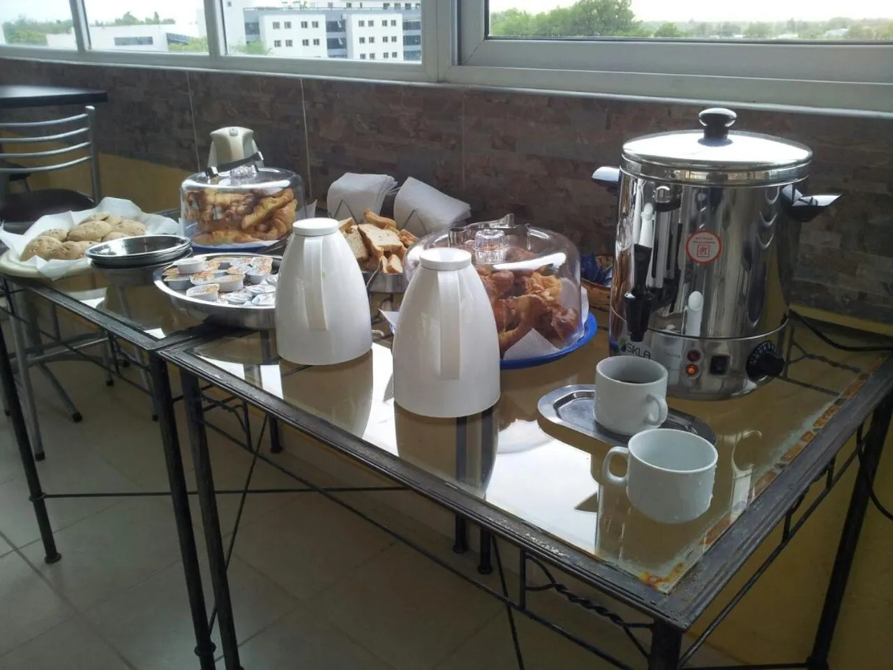 Lounge or bar in Plaza Milenium