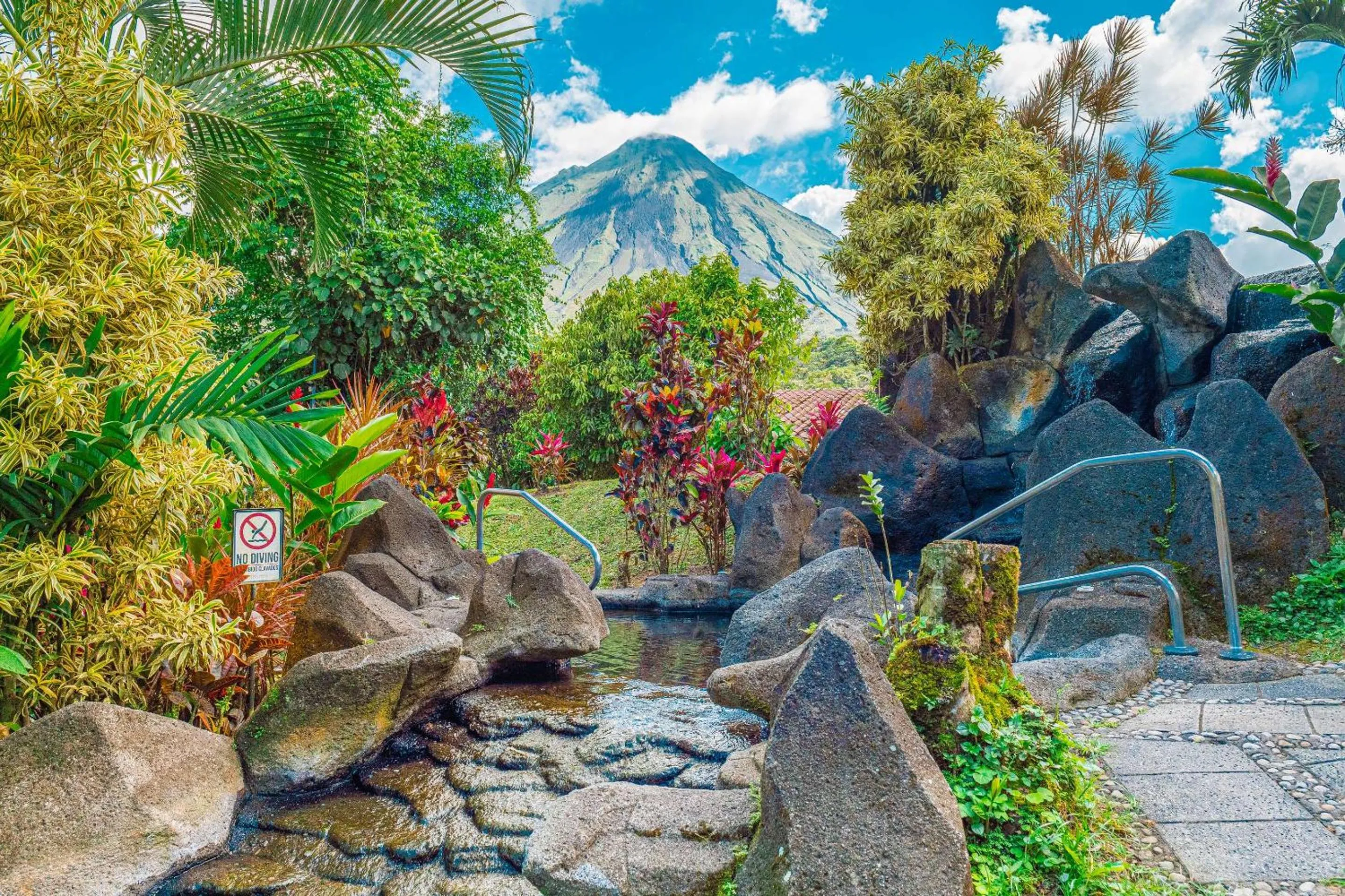 Day in Hotel Arenal Kioro Suites & Spa