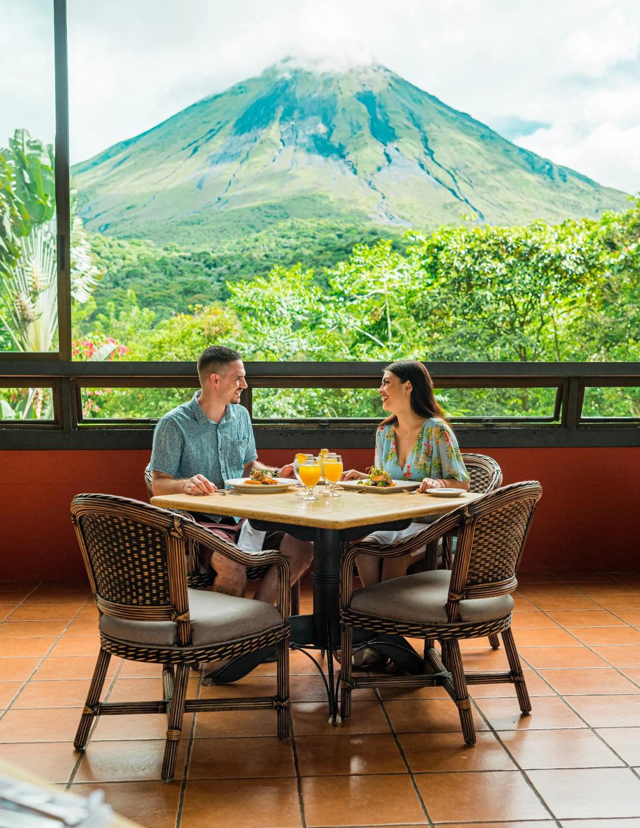 Restaurant/places to eat in Hotel Arenal Kioro Suites & Spa