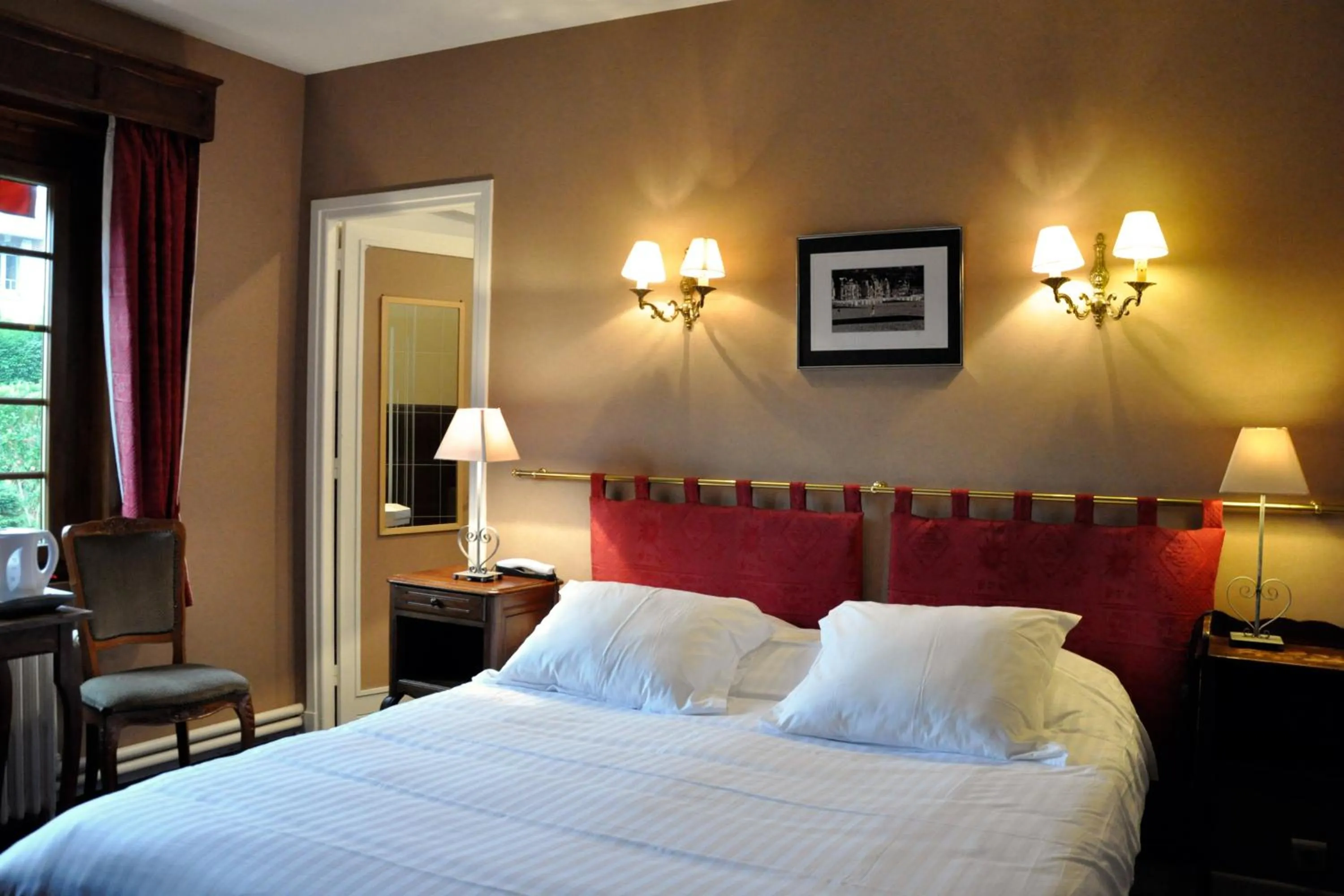 Bed in Hostellerie et SPA de la Vieille Ferme