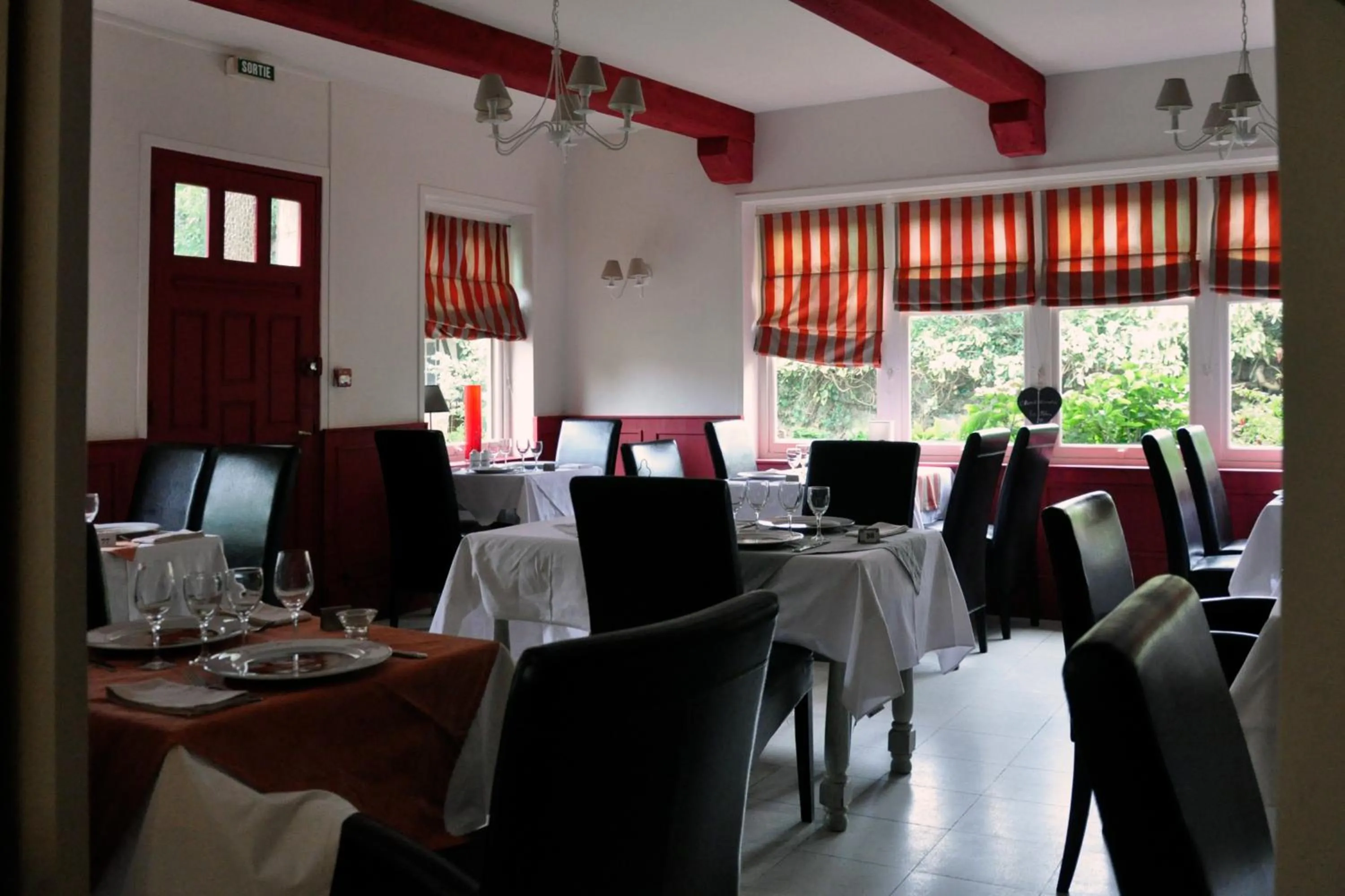 Restaurant/places to eat in Hostellerie et SPA de la Vieille Ferme