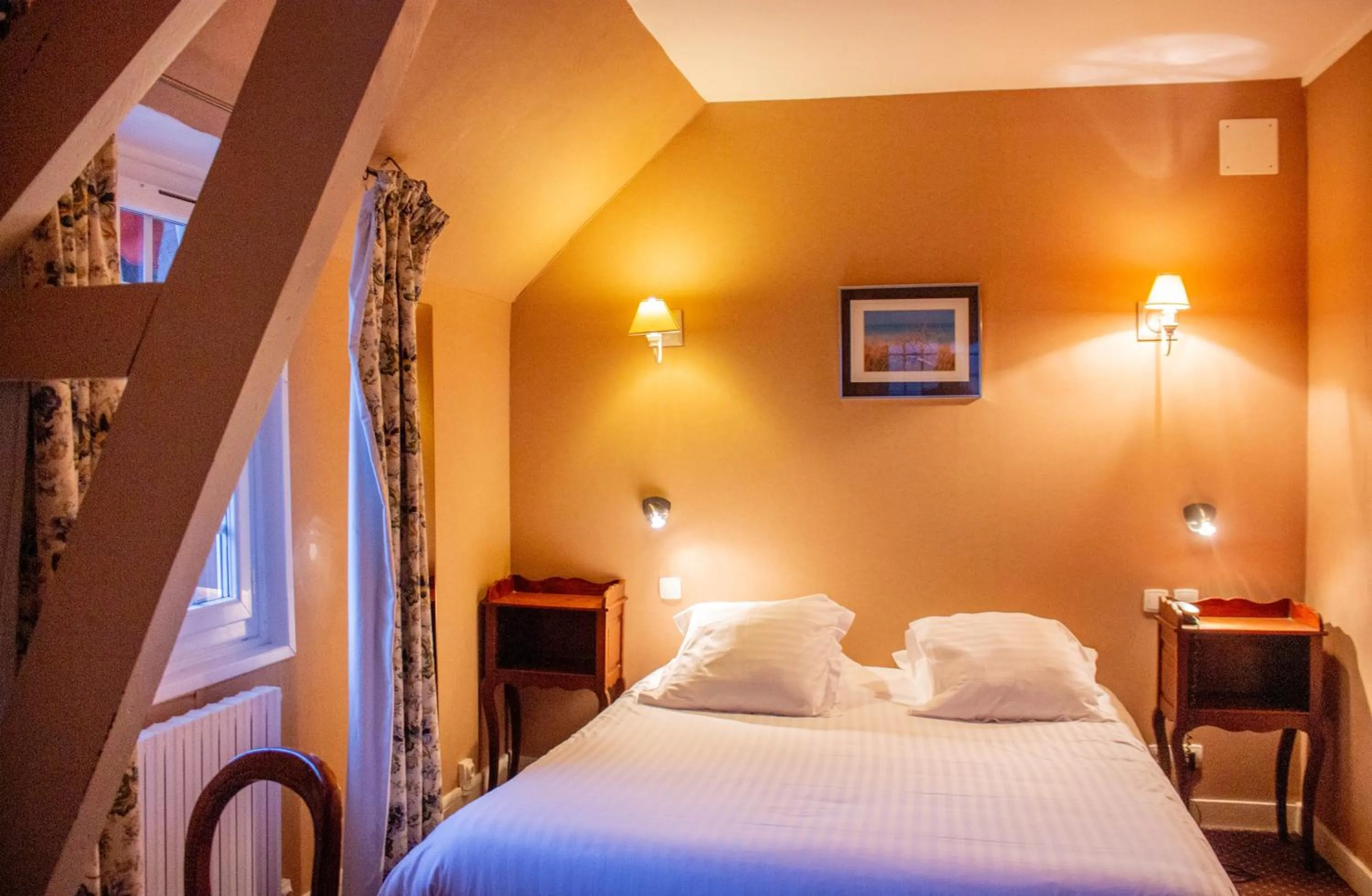 Bed in Hostellerie et SPA de la Vieille Ferme