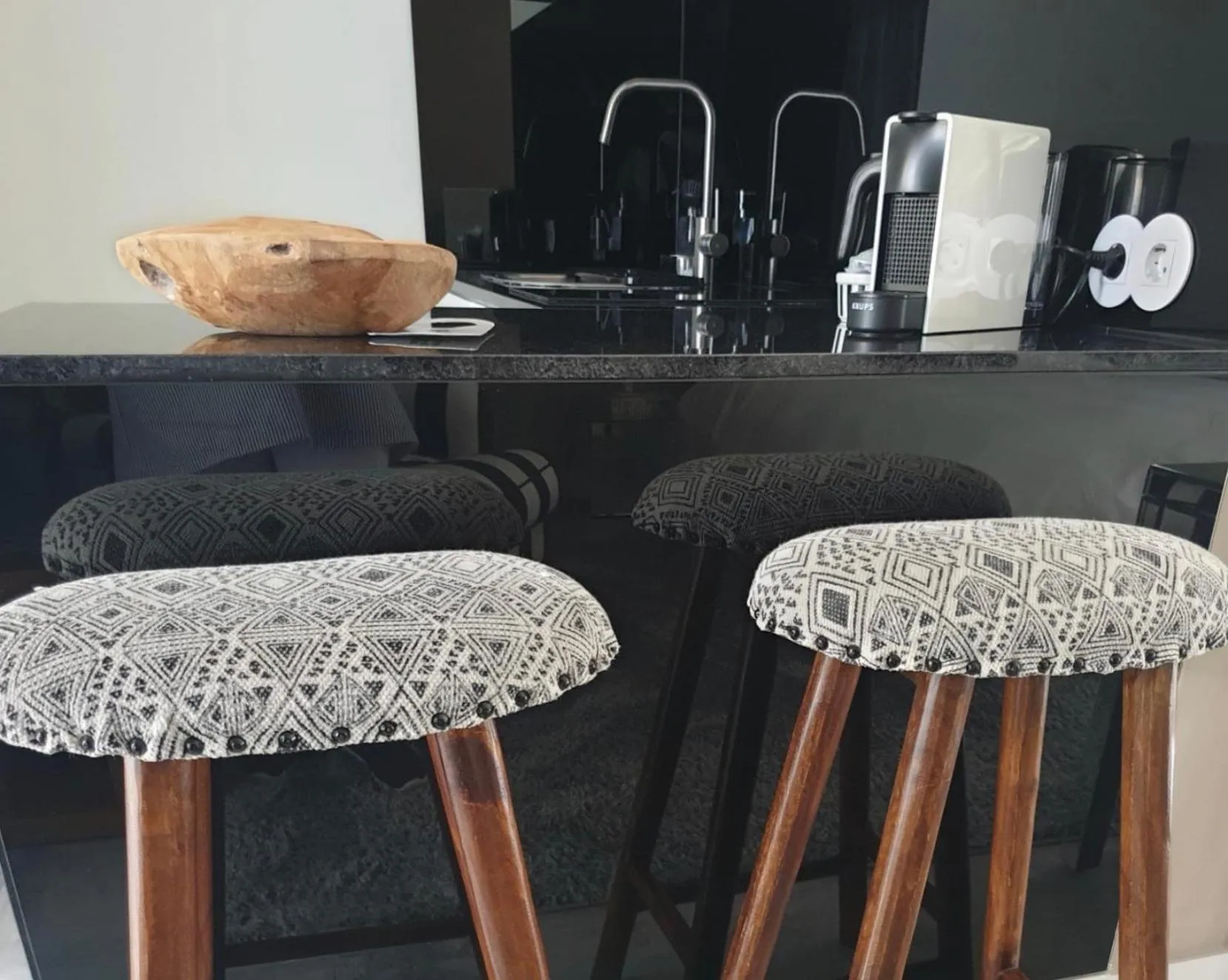 Coffee/tea facilities in Maison Cabral