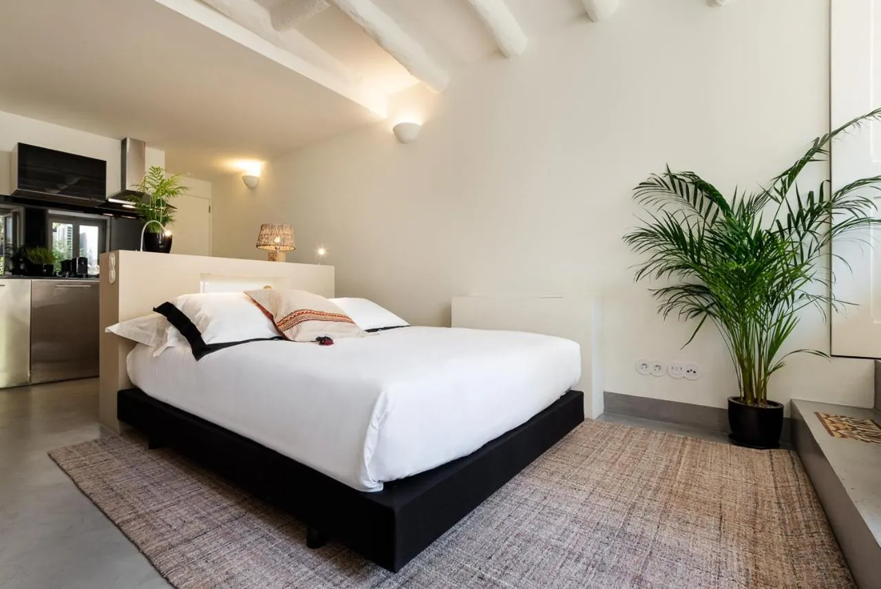 Bed in Maison Cabral