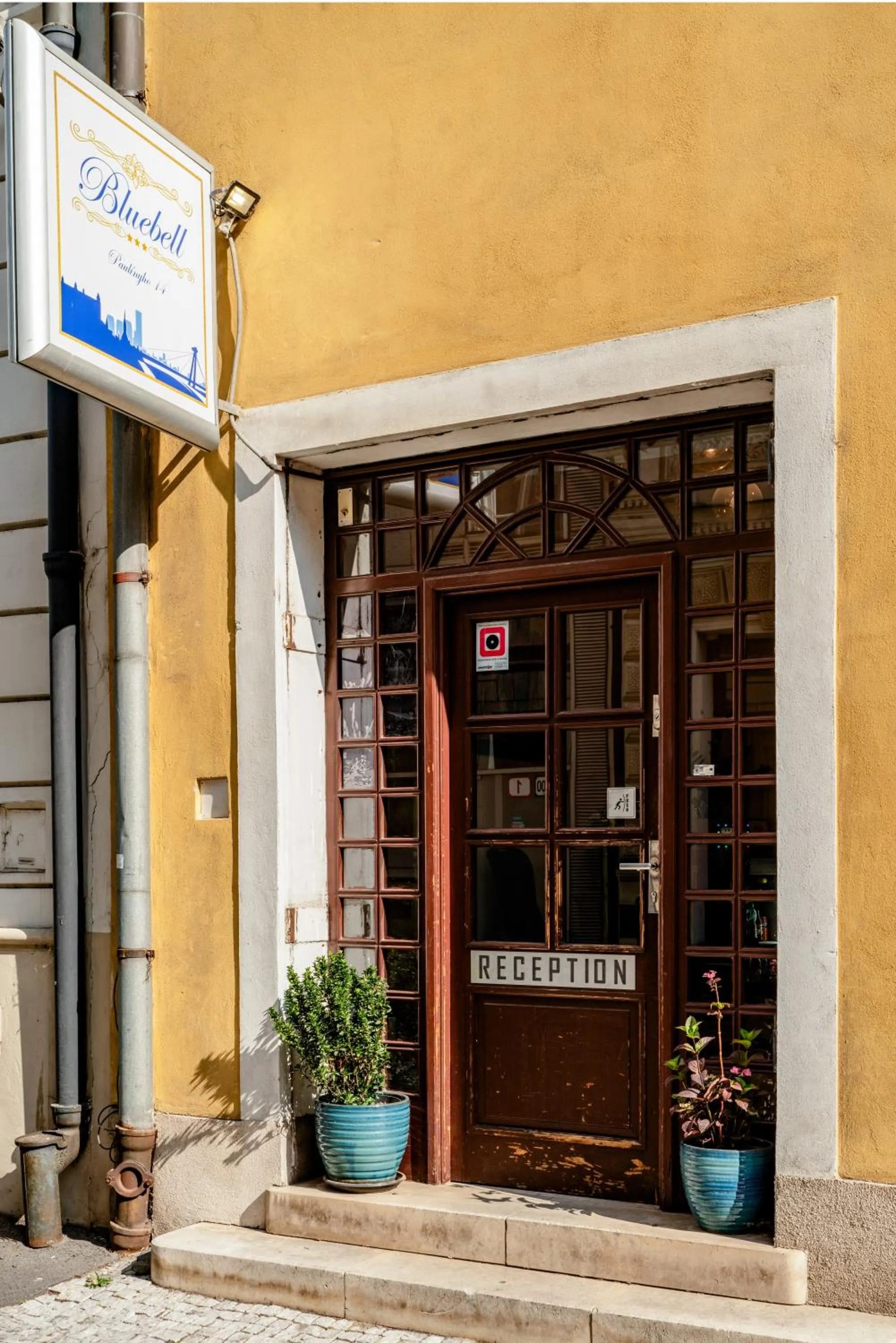 Facade/entrance in BlueBell Hotel