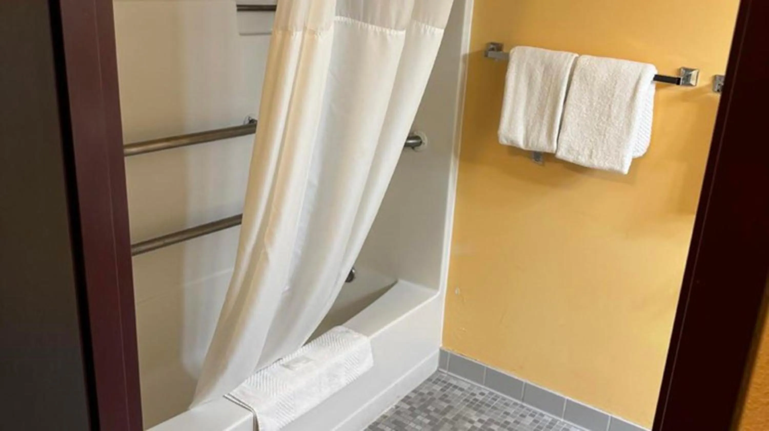 Bathroom in Appalachian Hotel