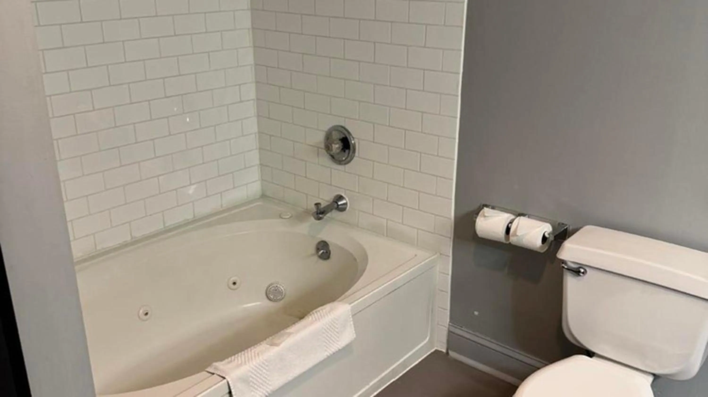 Bathroom in Appalachian Hotel