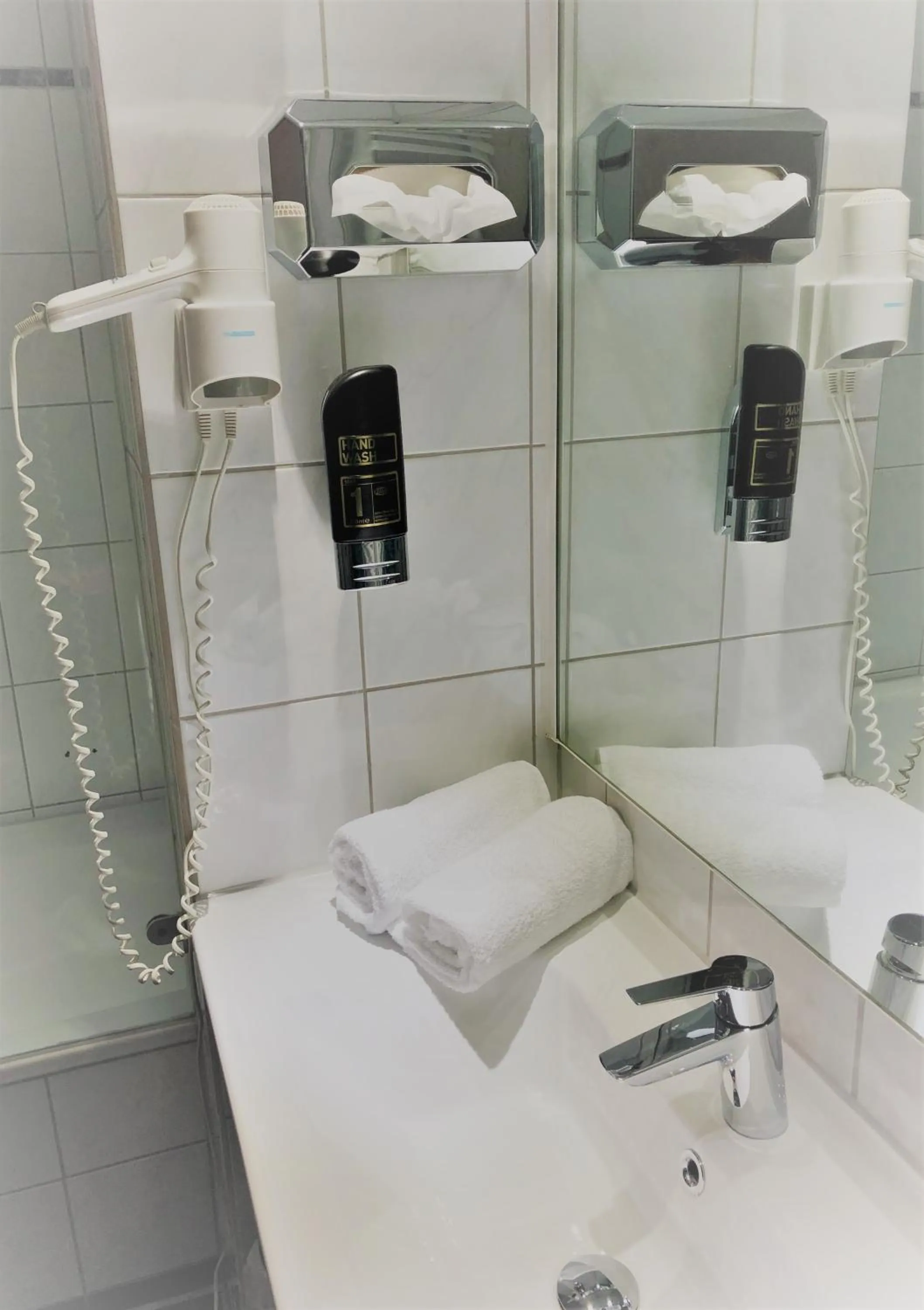 Bathroom in A&M Hotel Barsinghausen