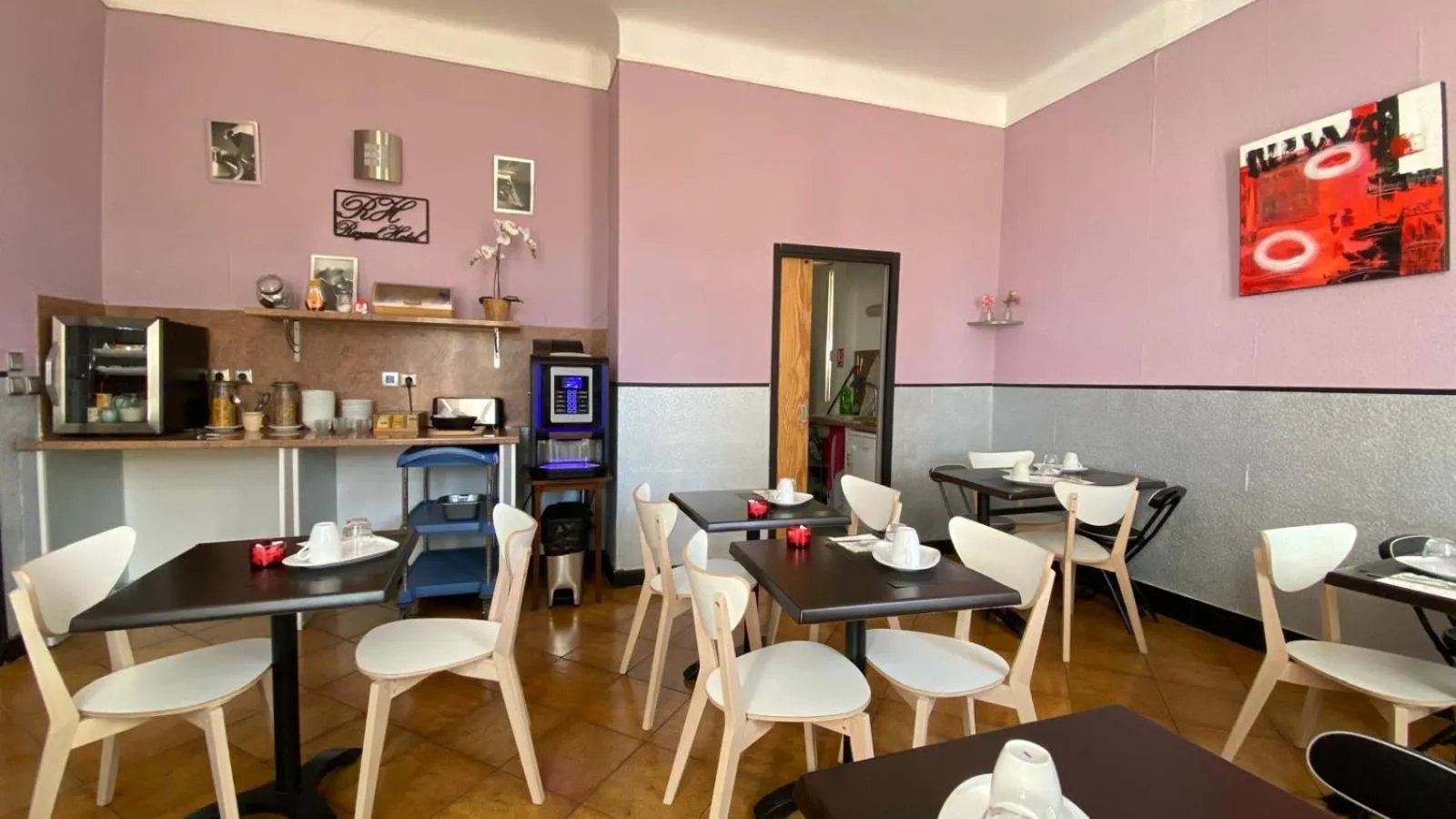 Breakfast in Au Royal Hotel