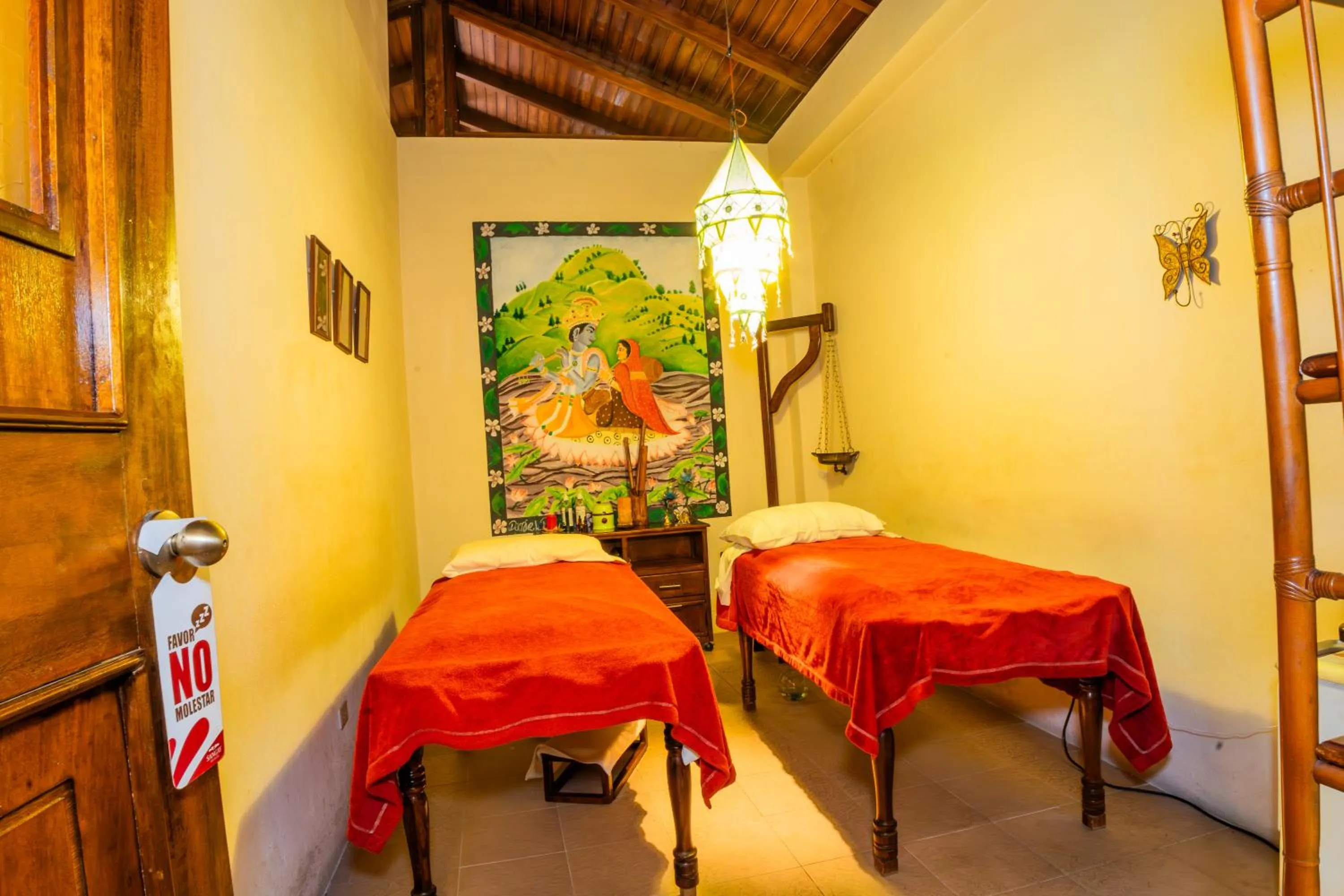 Massage in Sangay Spa Hotel