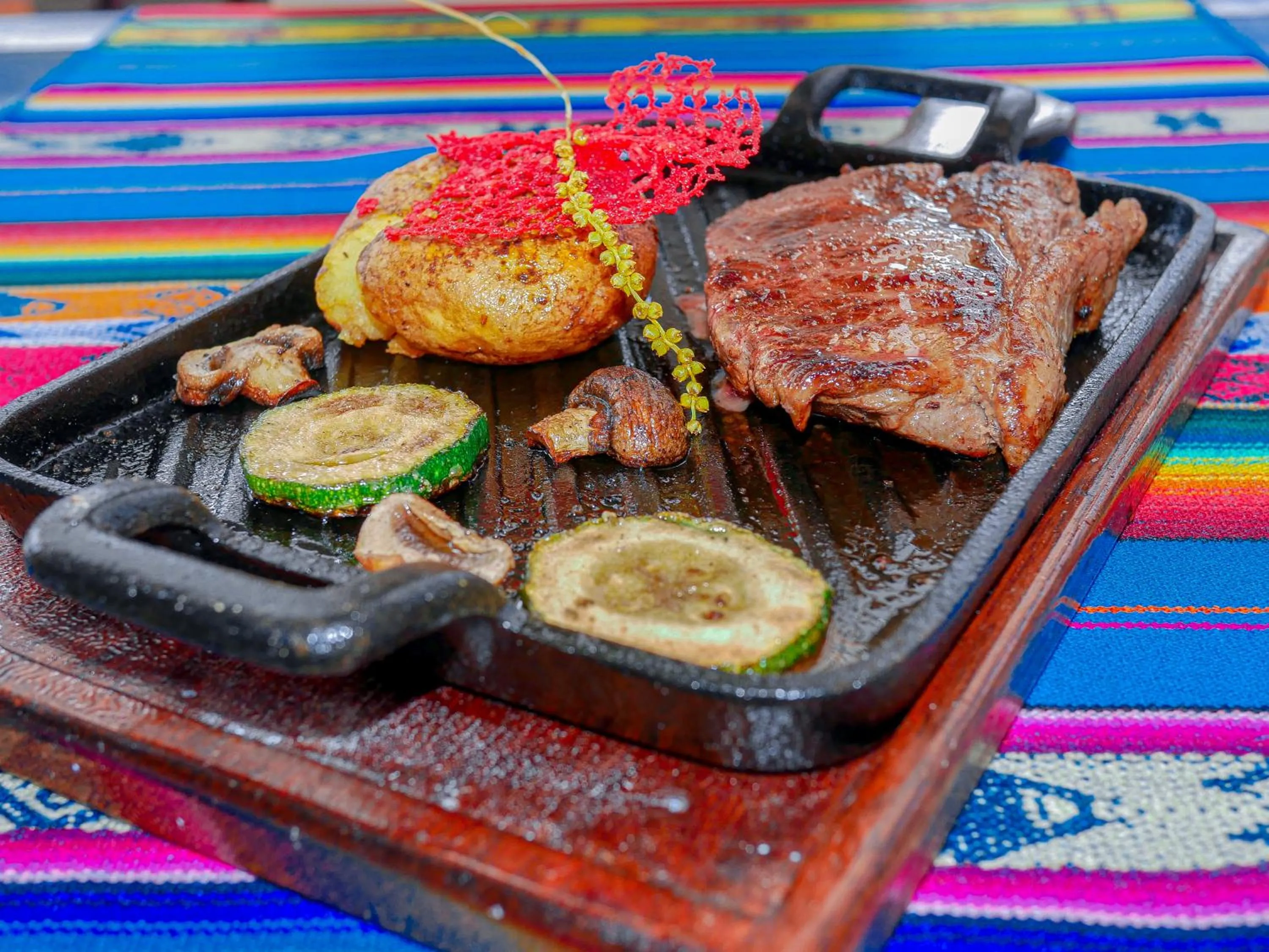 Restaurant/places to eat in Sangay Spa Hotel