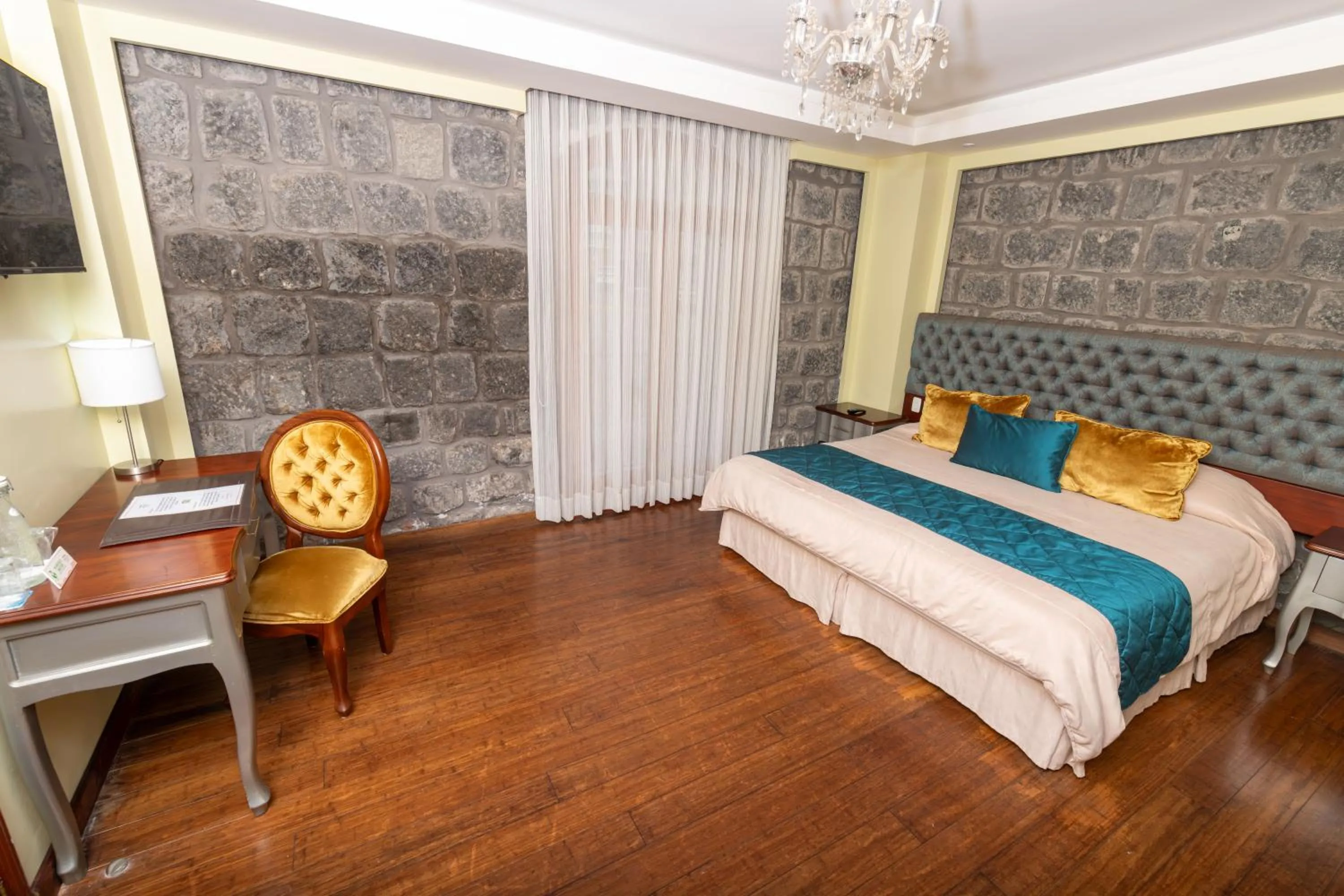 Bed in Sangay Spa Hotel