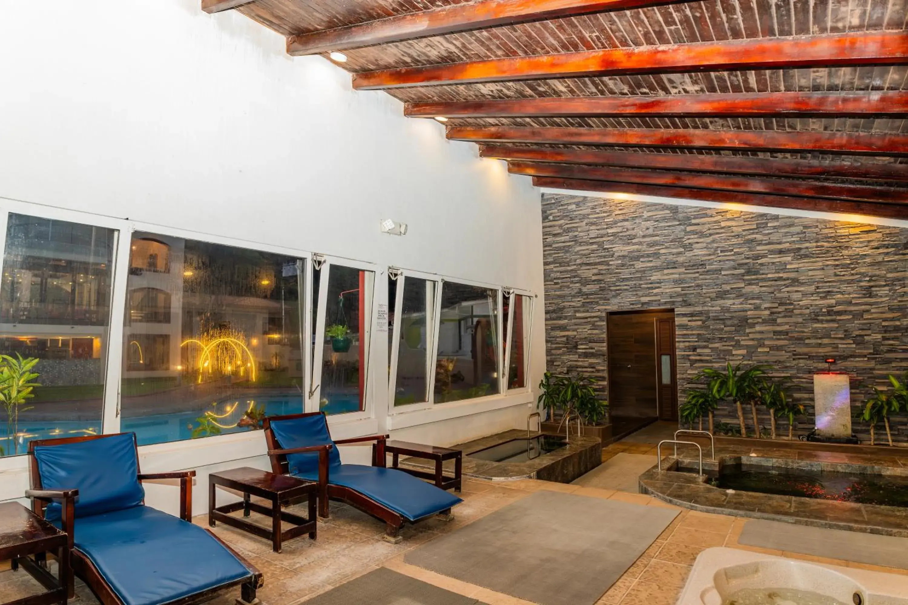 Pool view in Sangay Spa Hotel Pool view in Sangay Spa Hotel