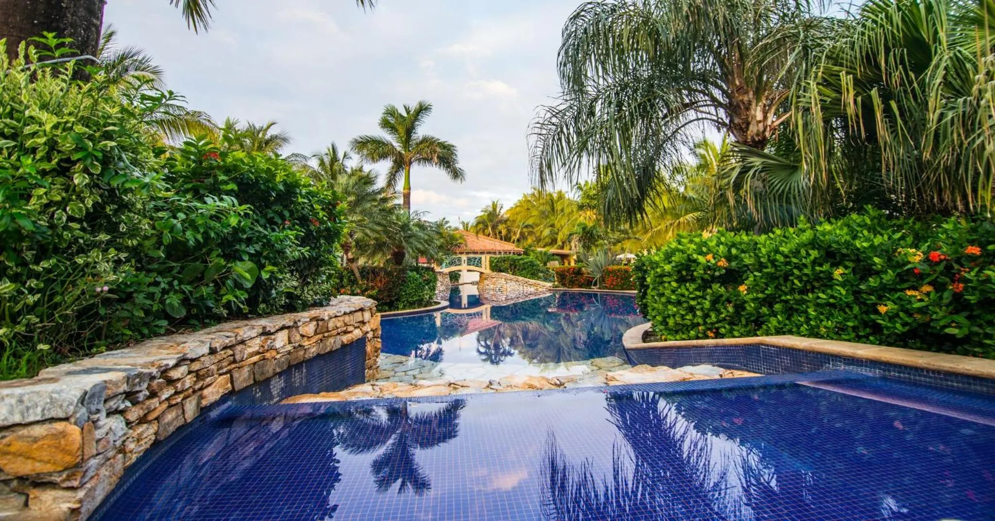 Swimming pool in Mayan Princess Beach & Dive Resort