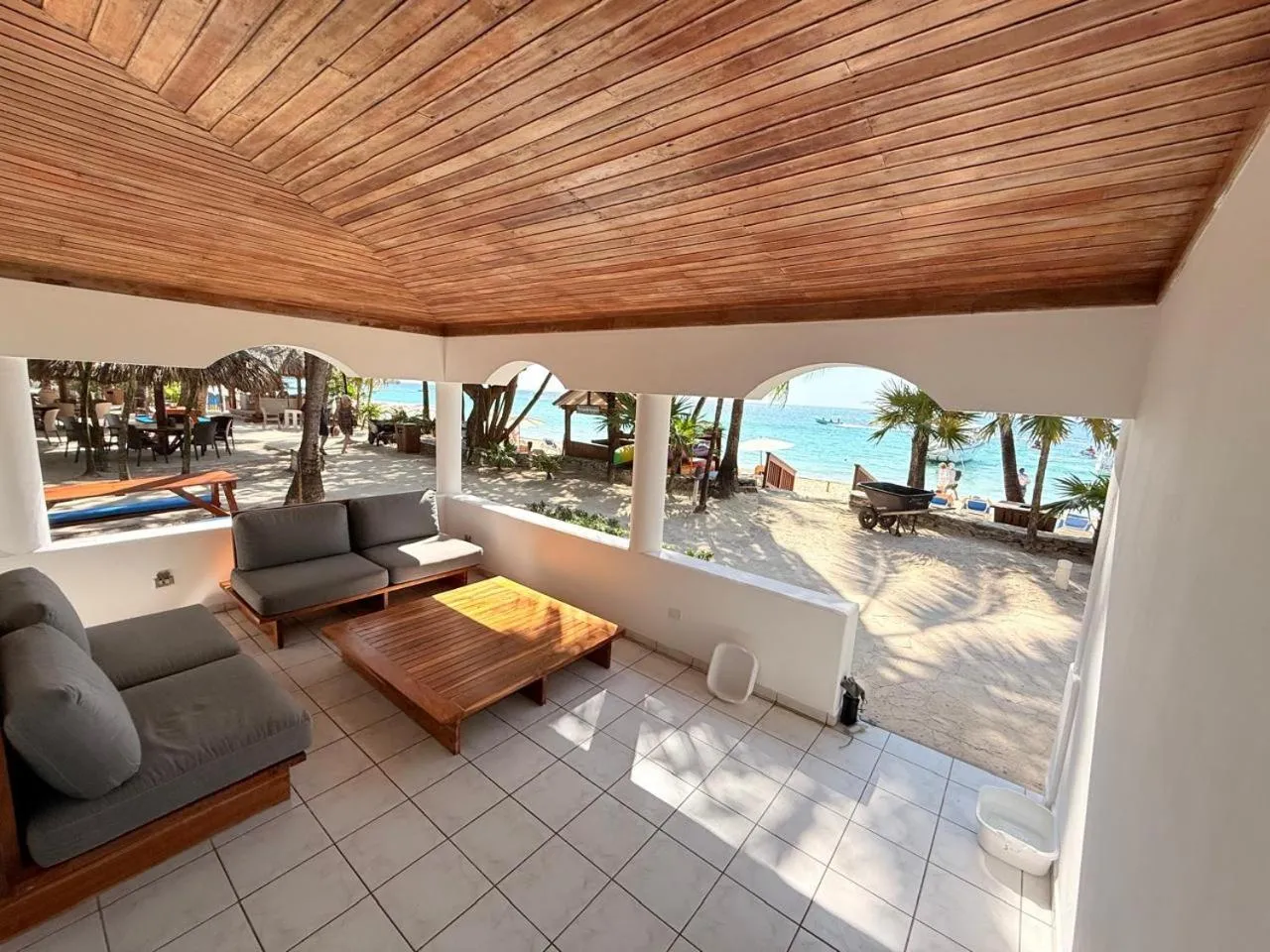 Mayan Princess Beach & Dive Resort