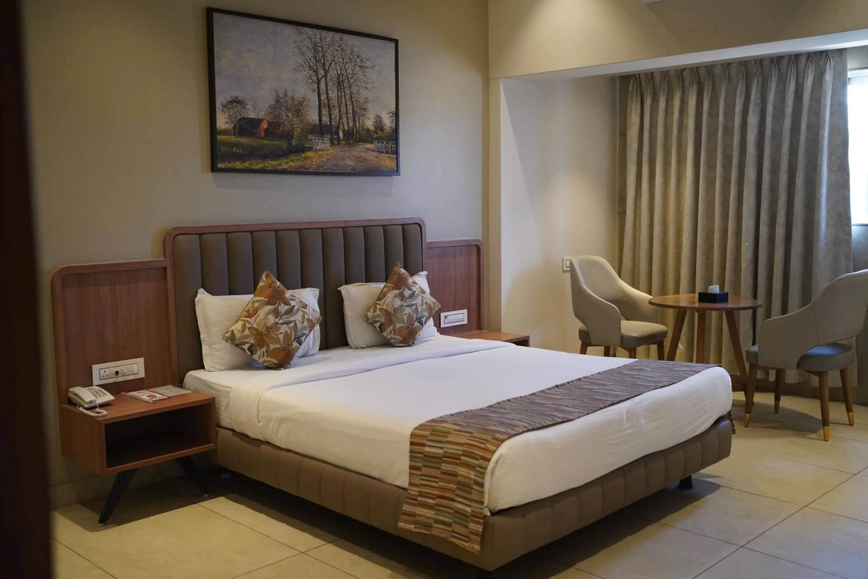 Bed in Rudra Shelter Business Hotel