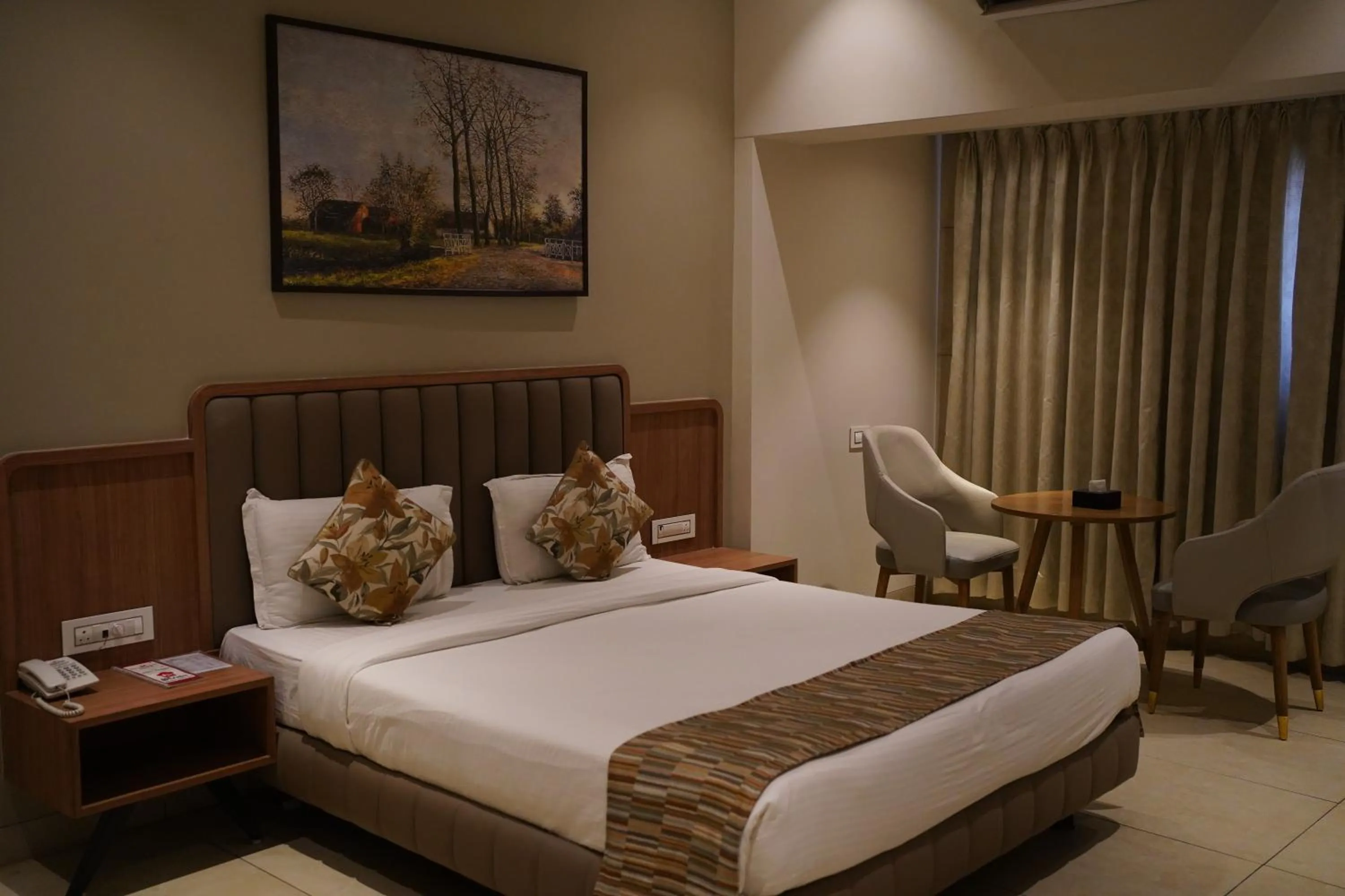 Bed in Rudra Shelter Business Hotel