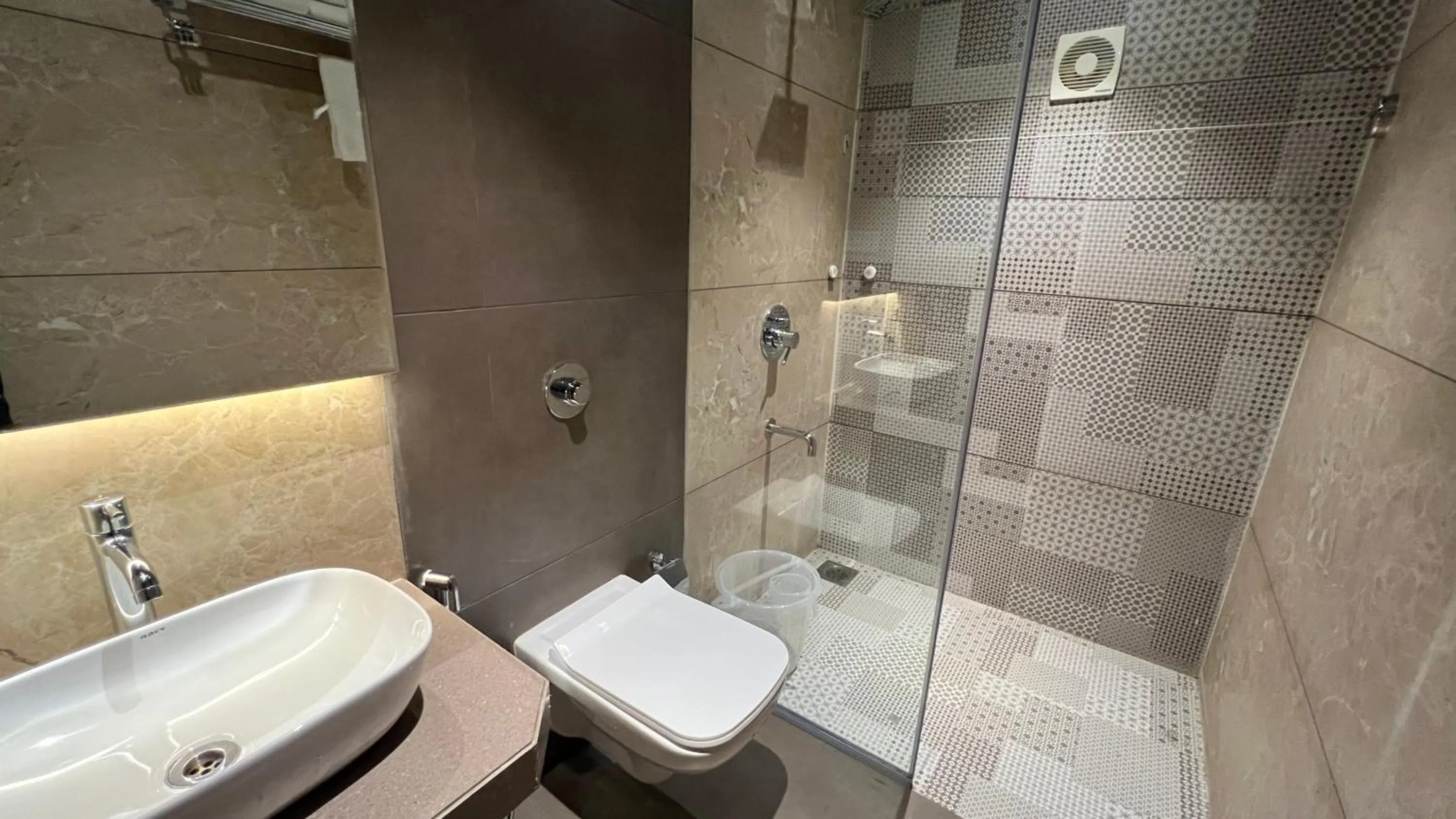 Bathroom in Rudra Shelter Business Hotel