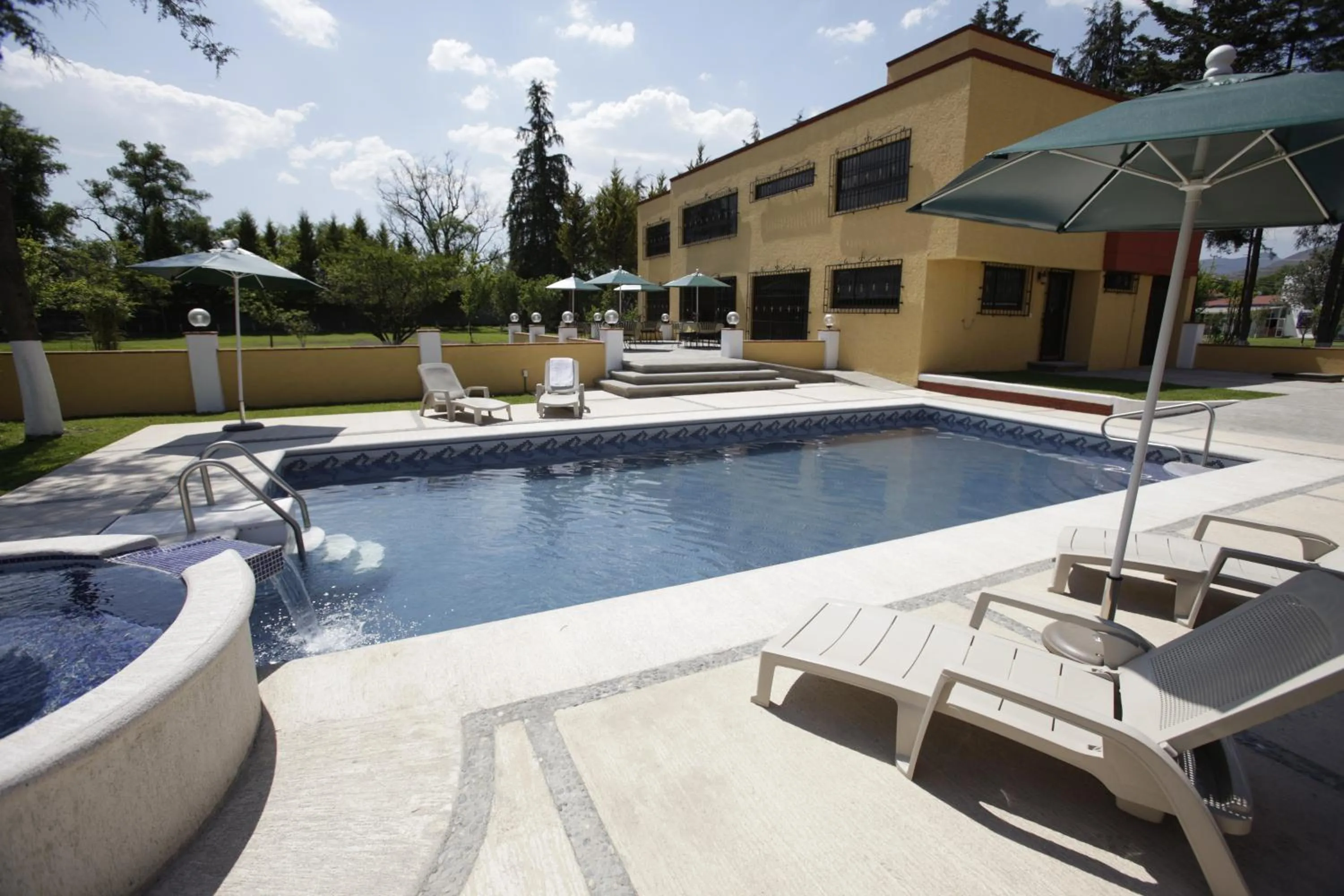 Swimming pool in Hotel Finca Las Hortensias