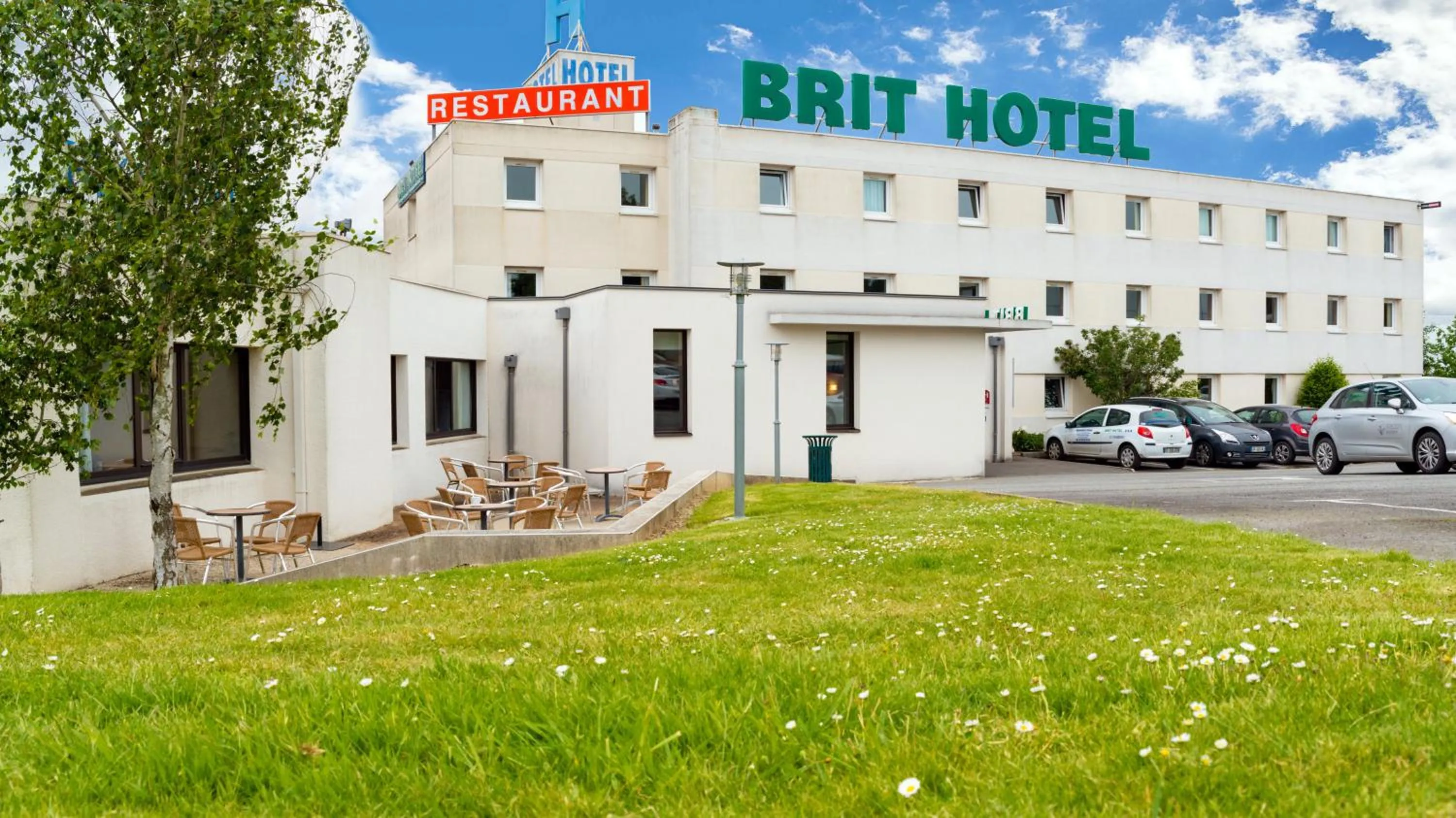 Property building in Brit Hotel Rennes Cesson